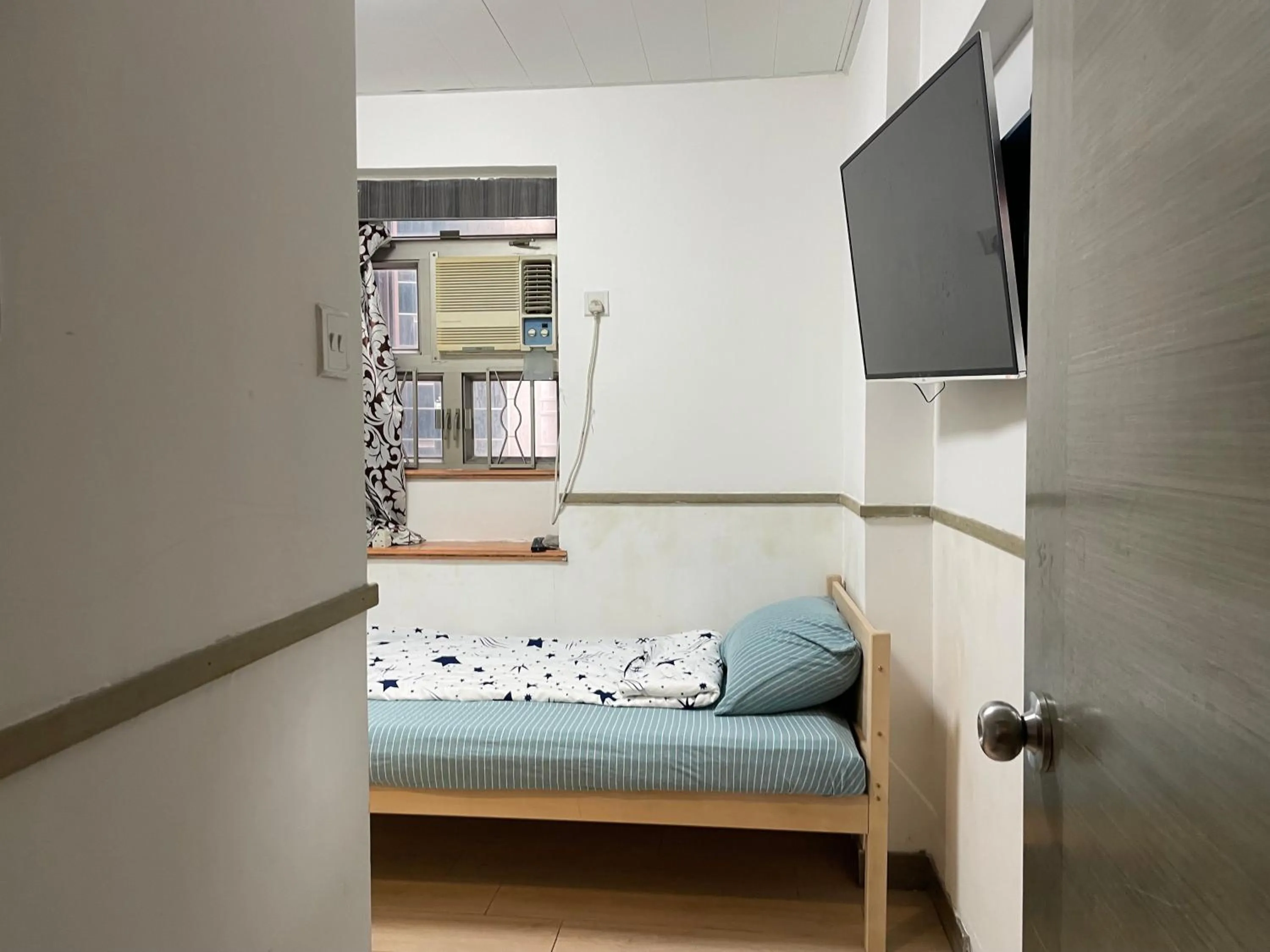 Bed in Majestic 7 Guesthouse (formerly KAT Hotel)