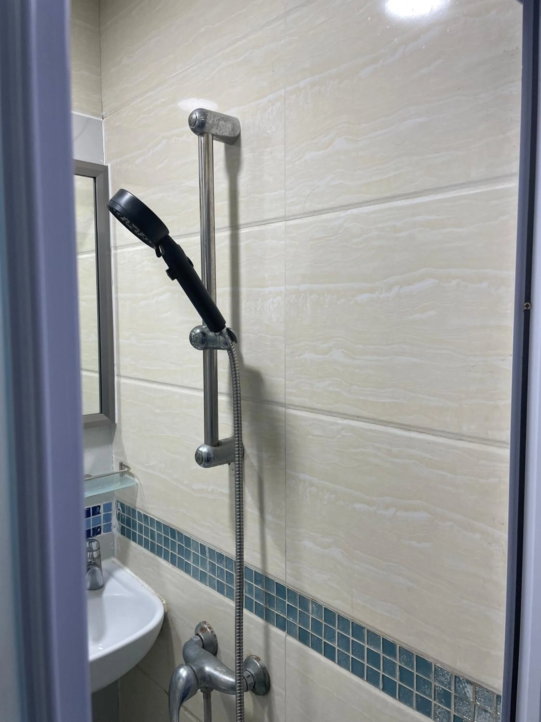 Majestic 7 Guesthouse (formerly KAT Hotel)