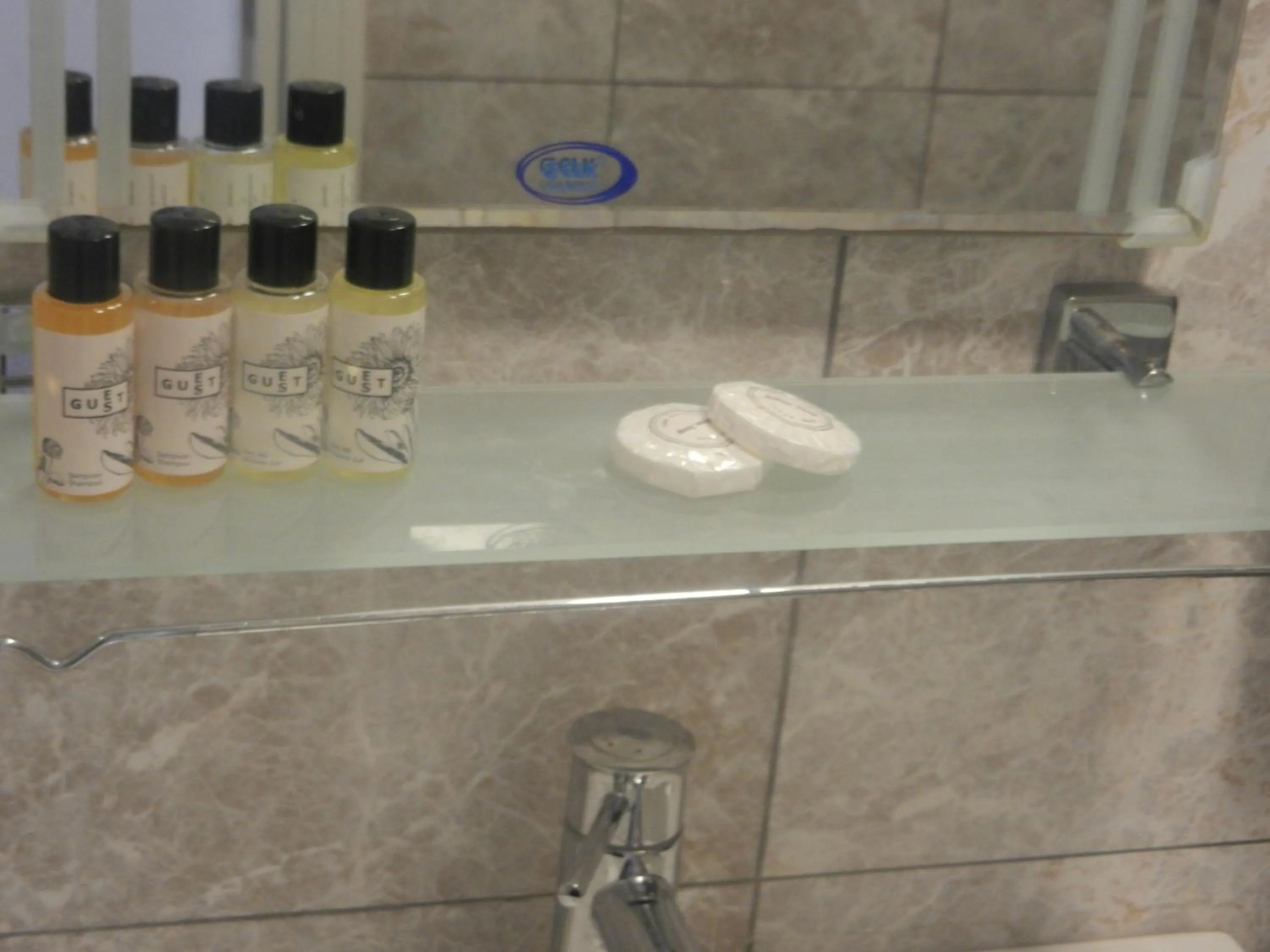 Shower in Nisa Apart Sultanahmet