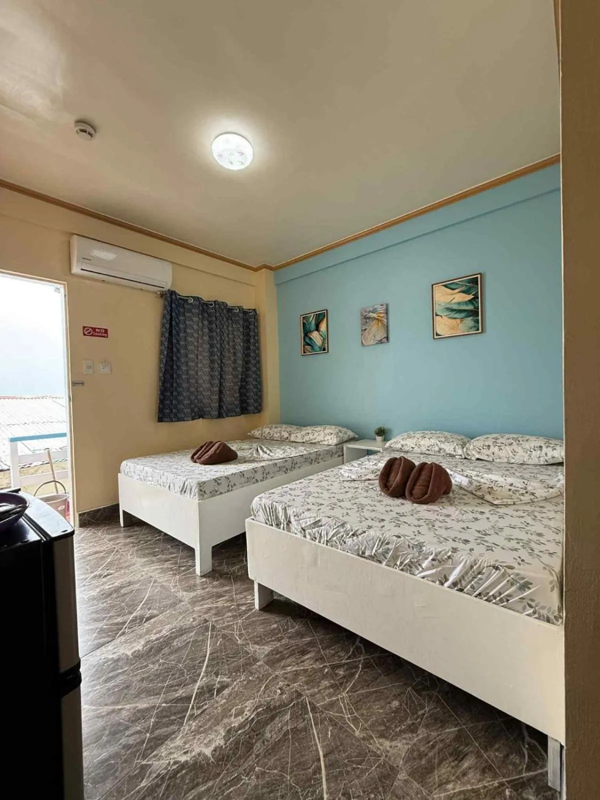 Bed in Playa Blanca Beach Resort