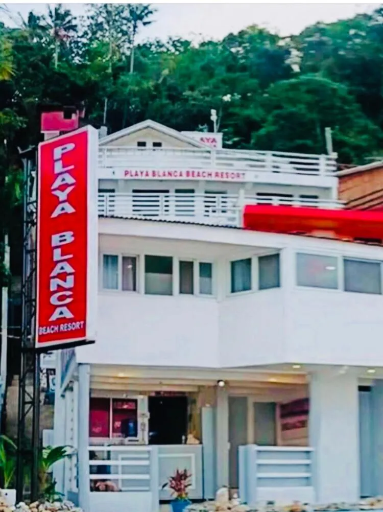 Playa Blanca Beach Resort