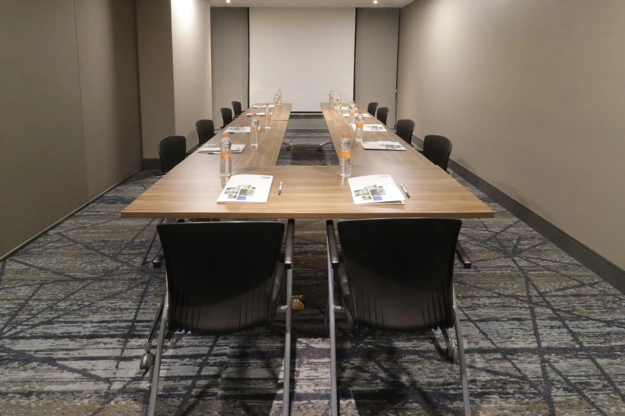 Meeting/conference room in Holiday Inn Express & Suites Monterrey Valle by IHG