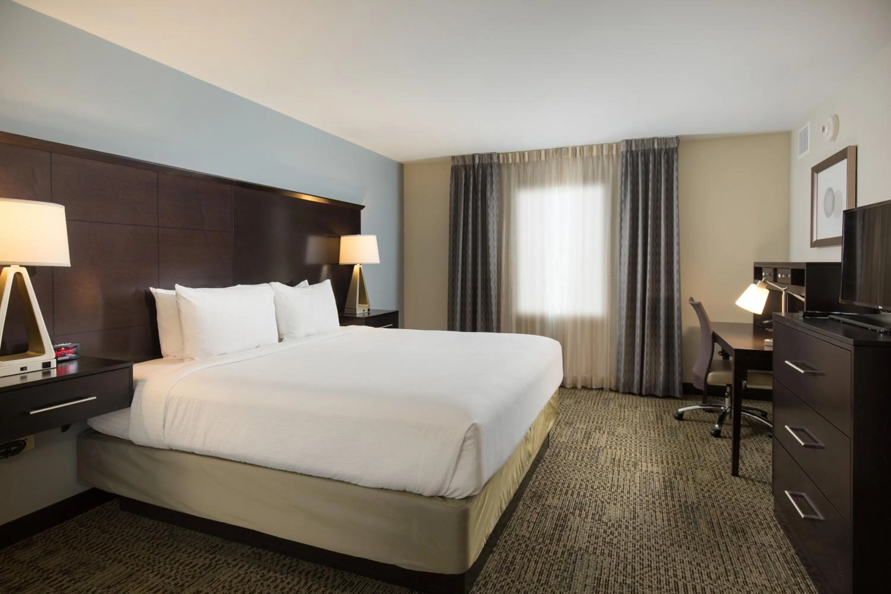 Photo of the whole room, Bed in Staybridge Suites Corona South by IHG