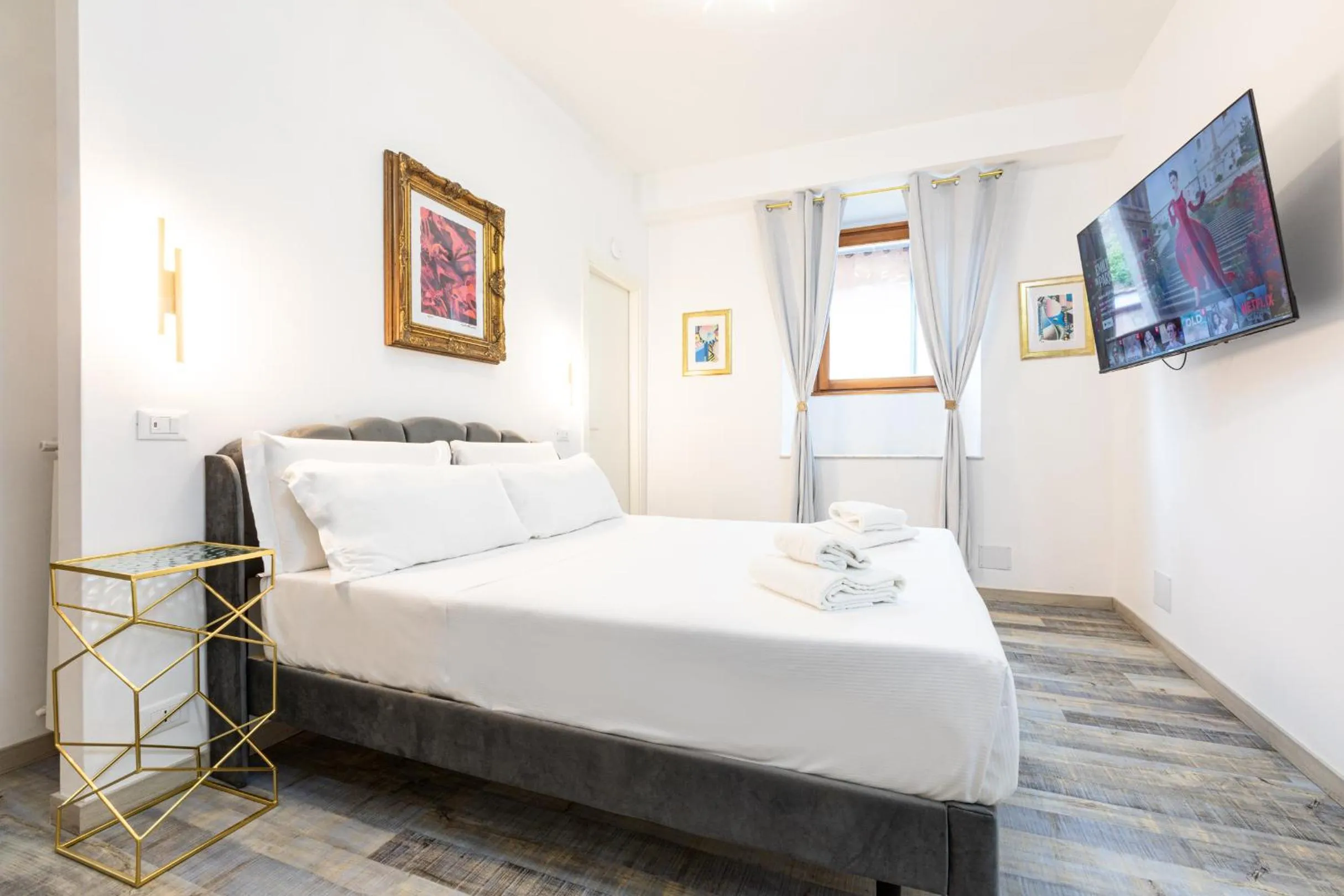 Bed in Il Monastero Collection