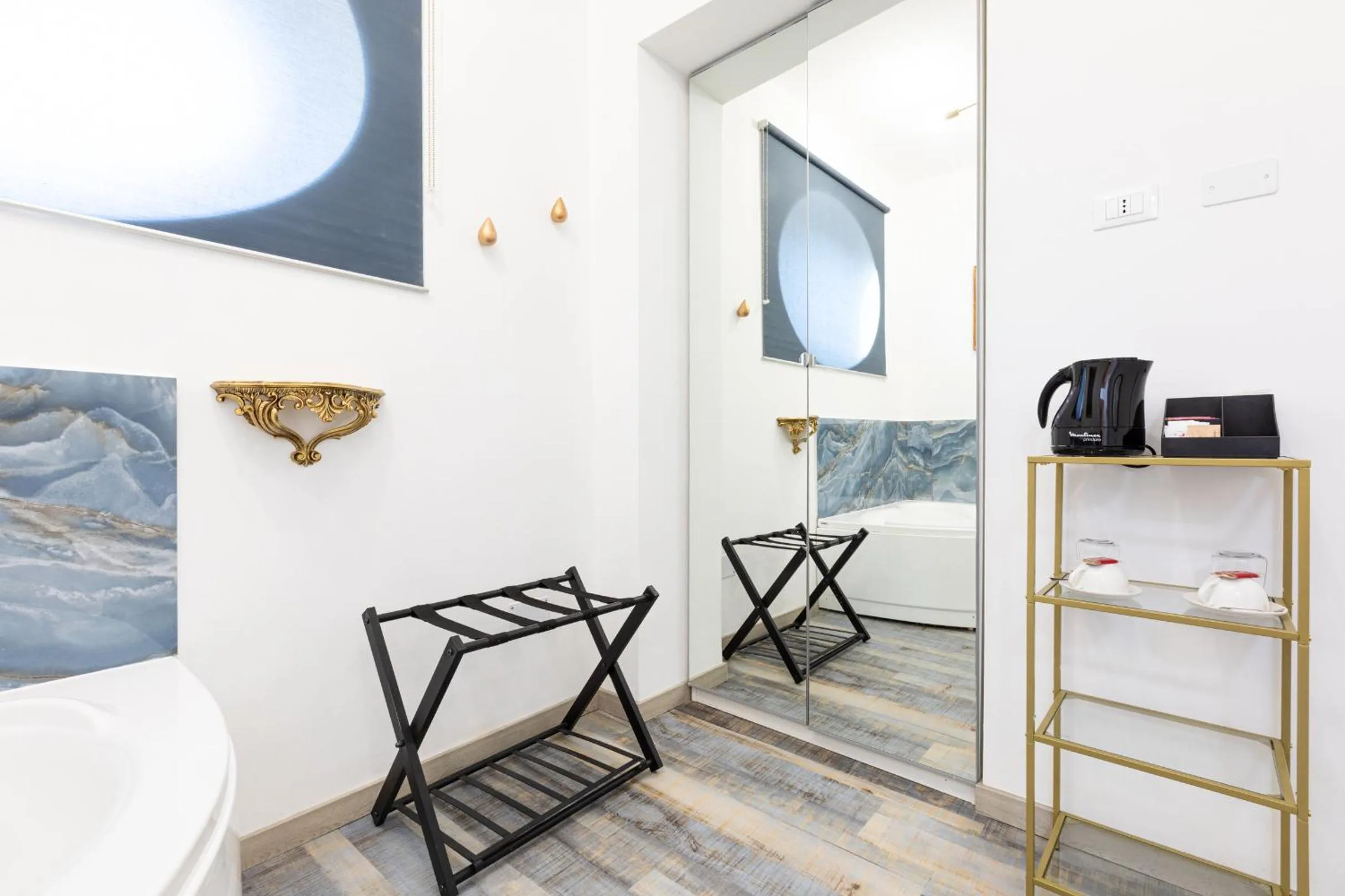 Hot Tub in Il Monastero Collection