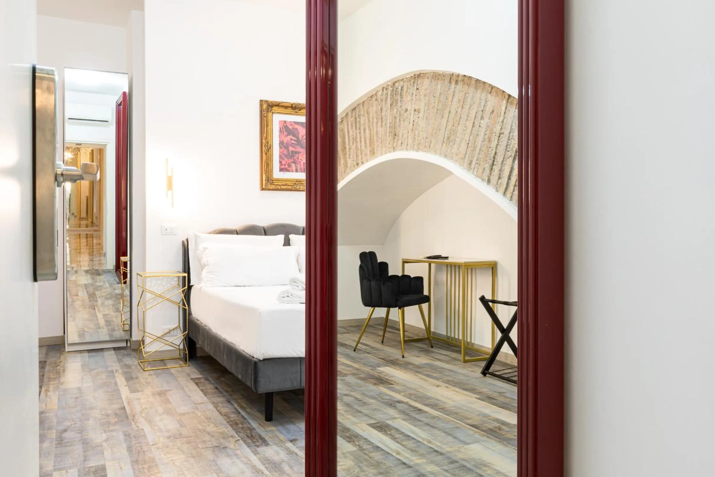 Bed in Il Monastero Collection