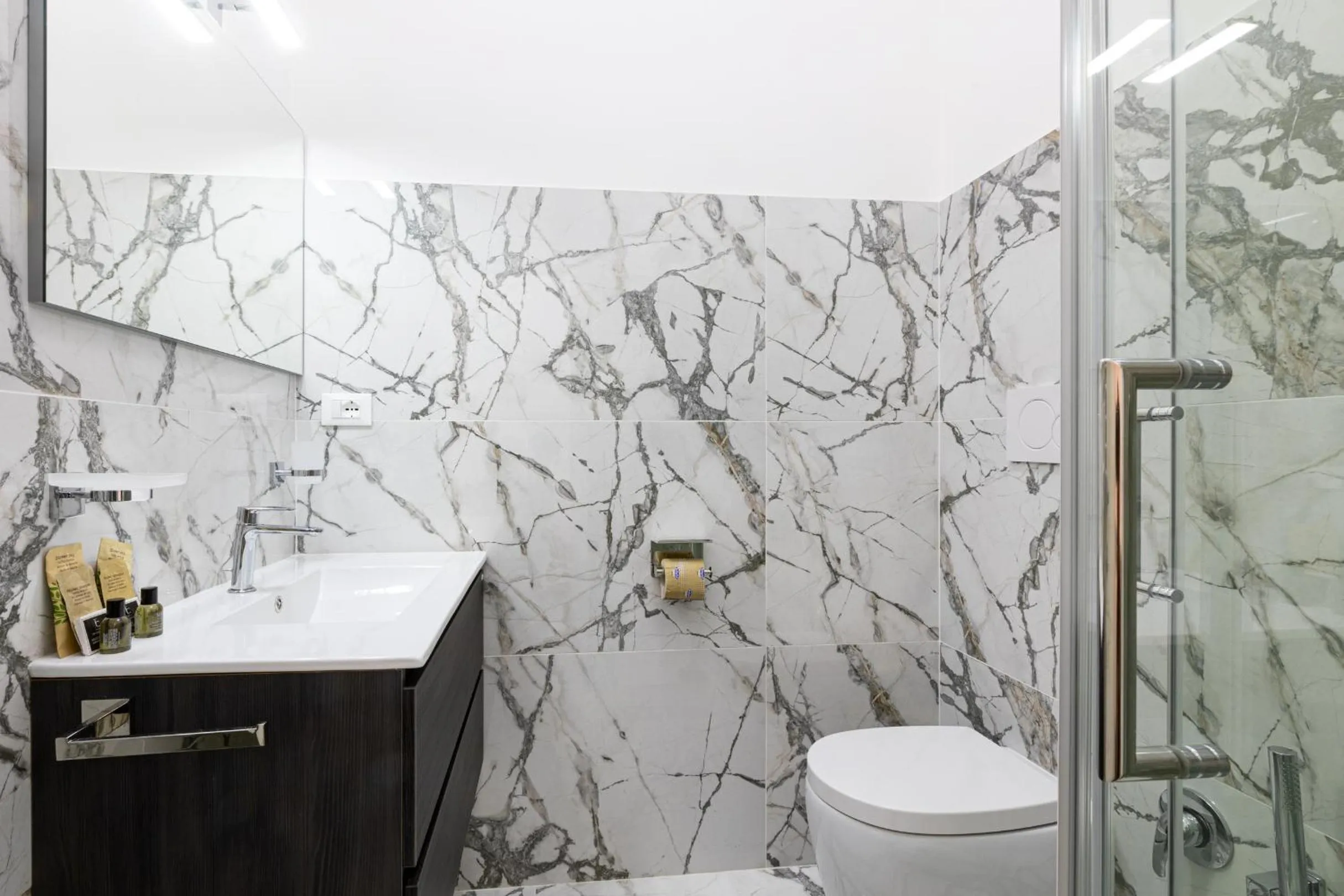 Shower in Il Monastero Collection