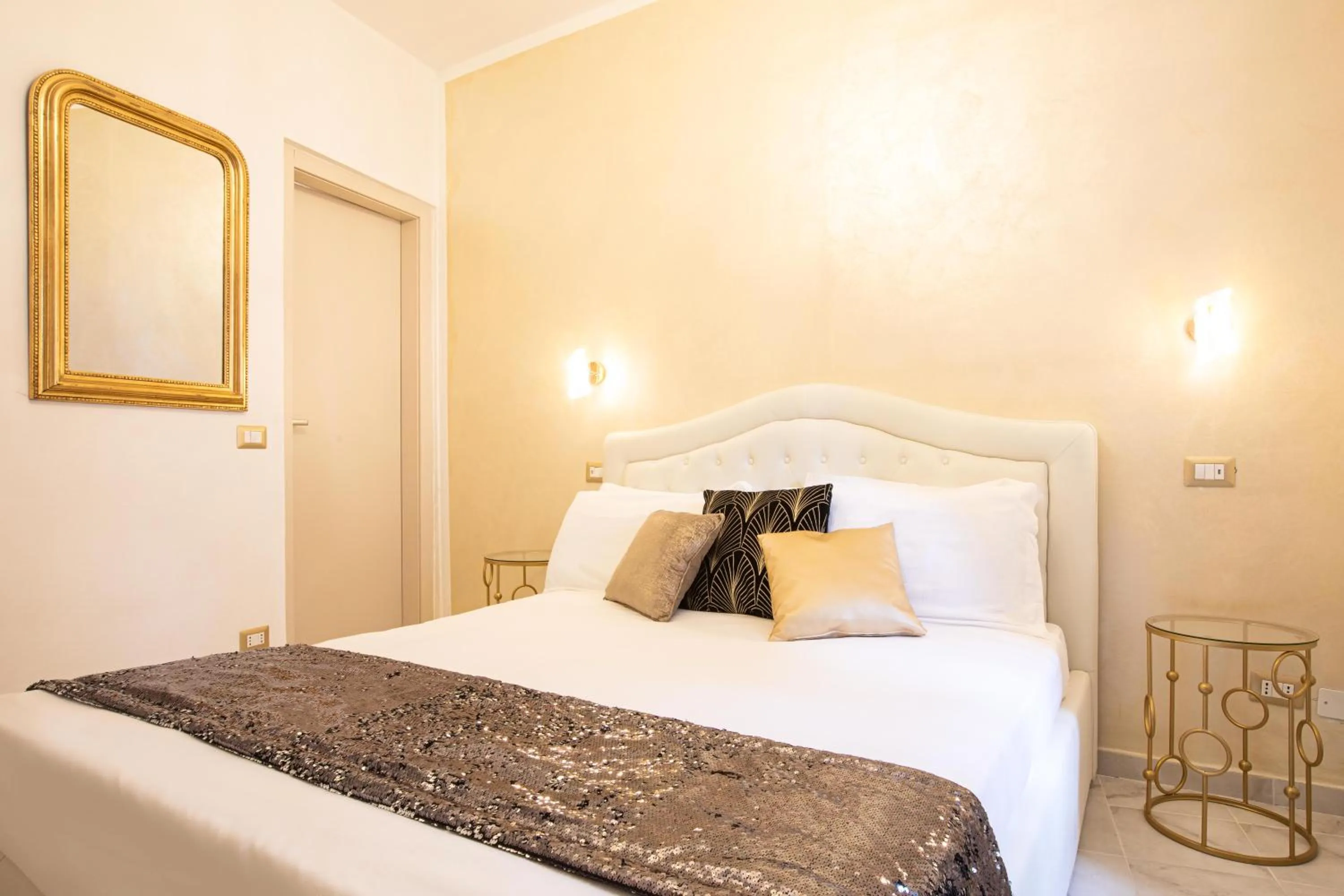 Bed in Il Monastero Collection