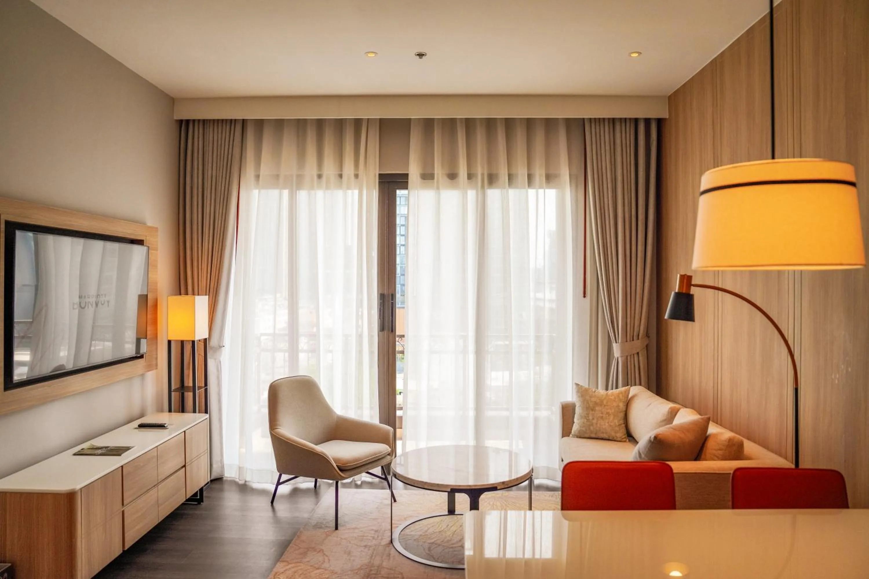 Living room in Marriott Executive Apartments Bangkok, Sukhumvit 101