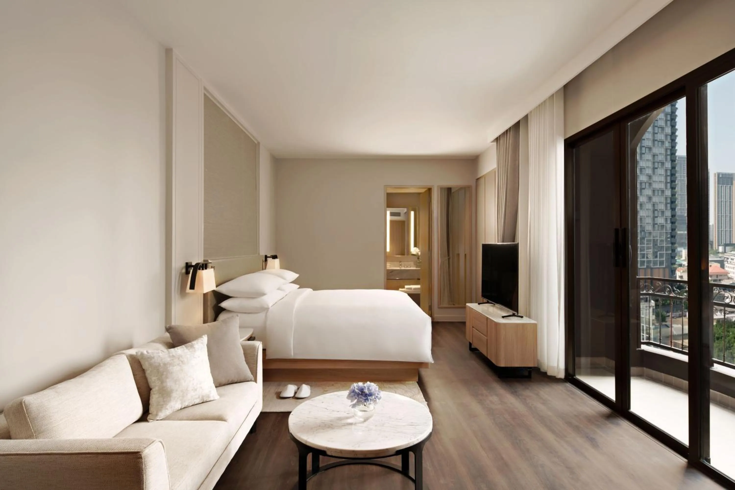 Bedroom, Bed in Marriott Executive Apartments Bangkok, Sukhumvit 101