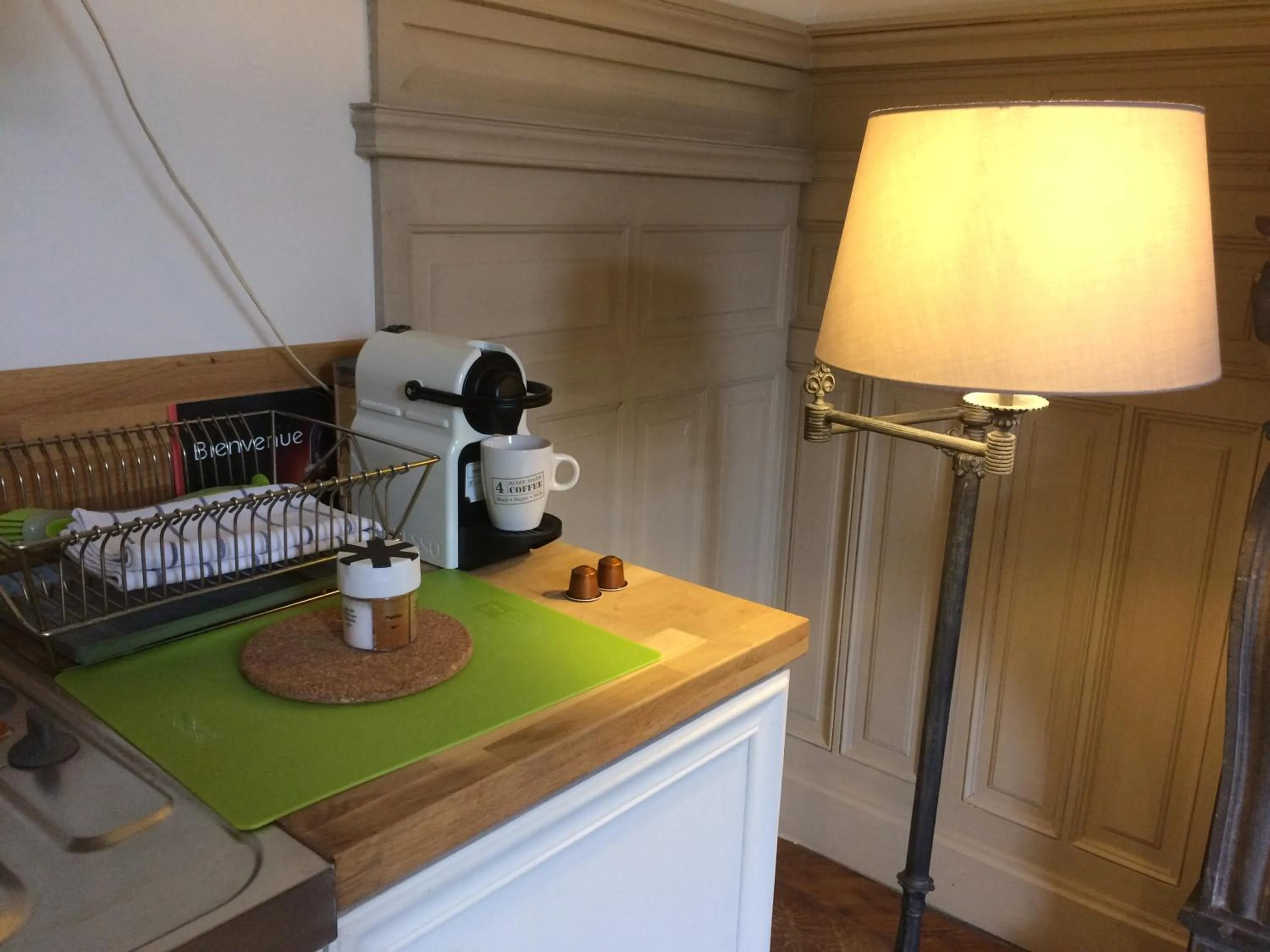 Coffee/tea facilities in Hotel Saint Georges