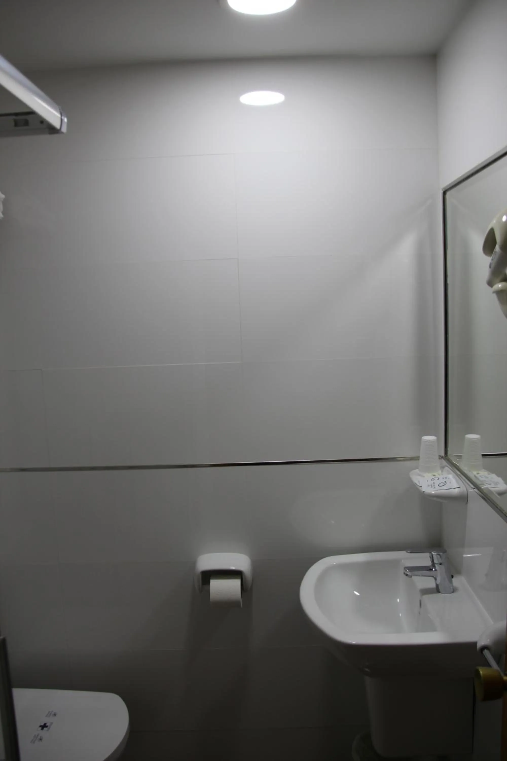 Bathroom in Hostal Maribel