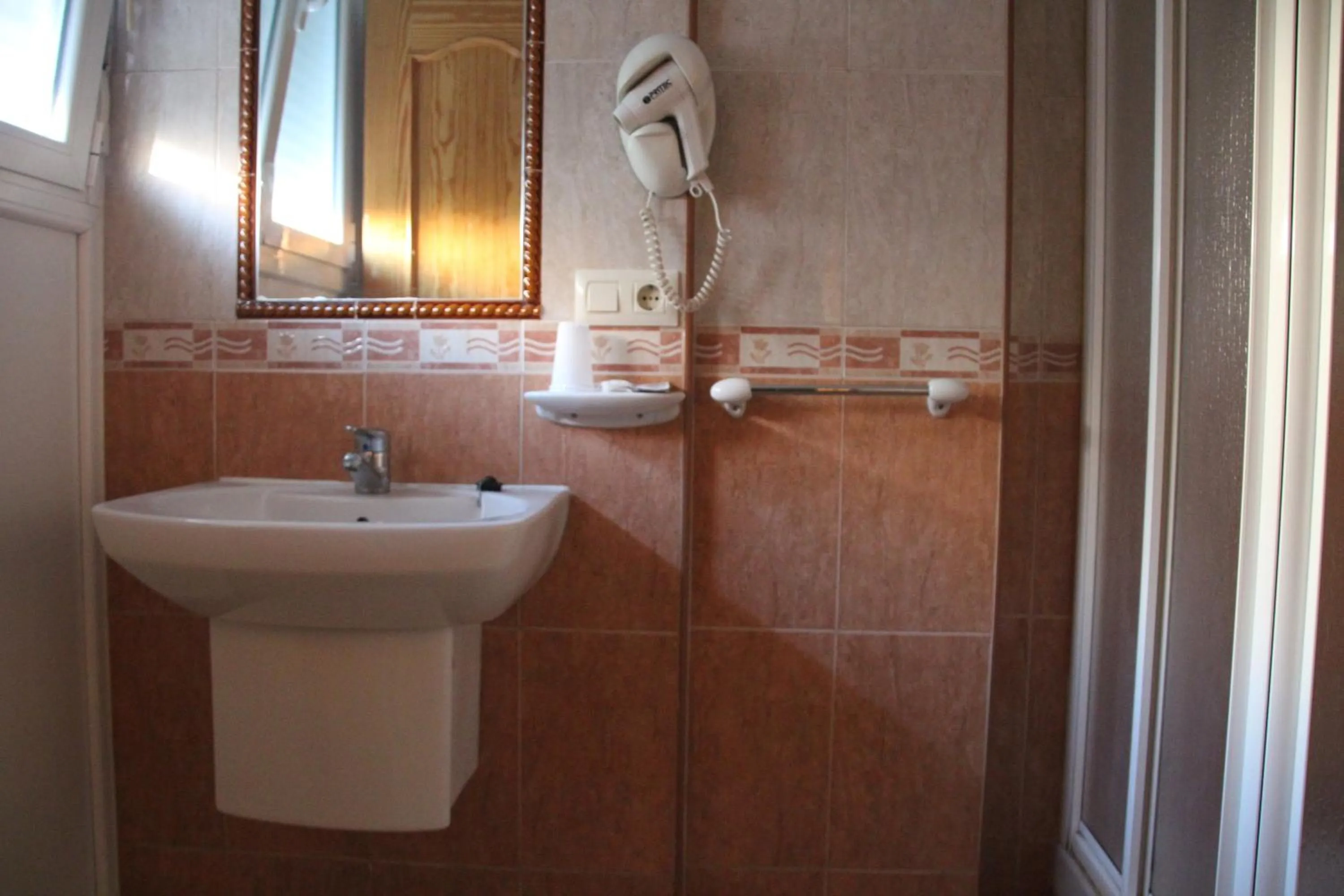 Bathroom in Hostal Maribel