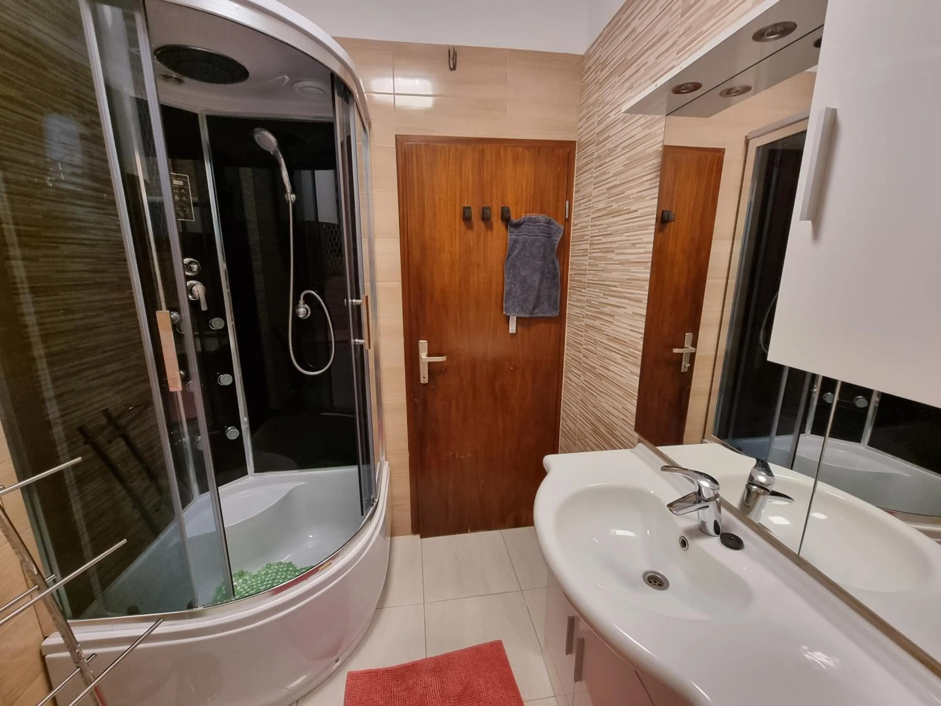 Bathroom in Apartment Grbac