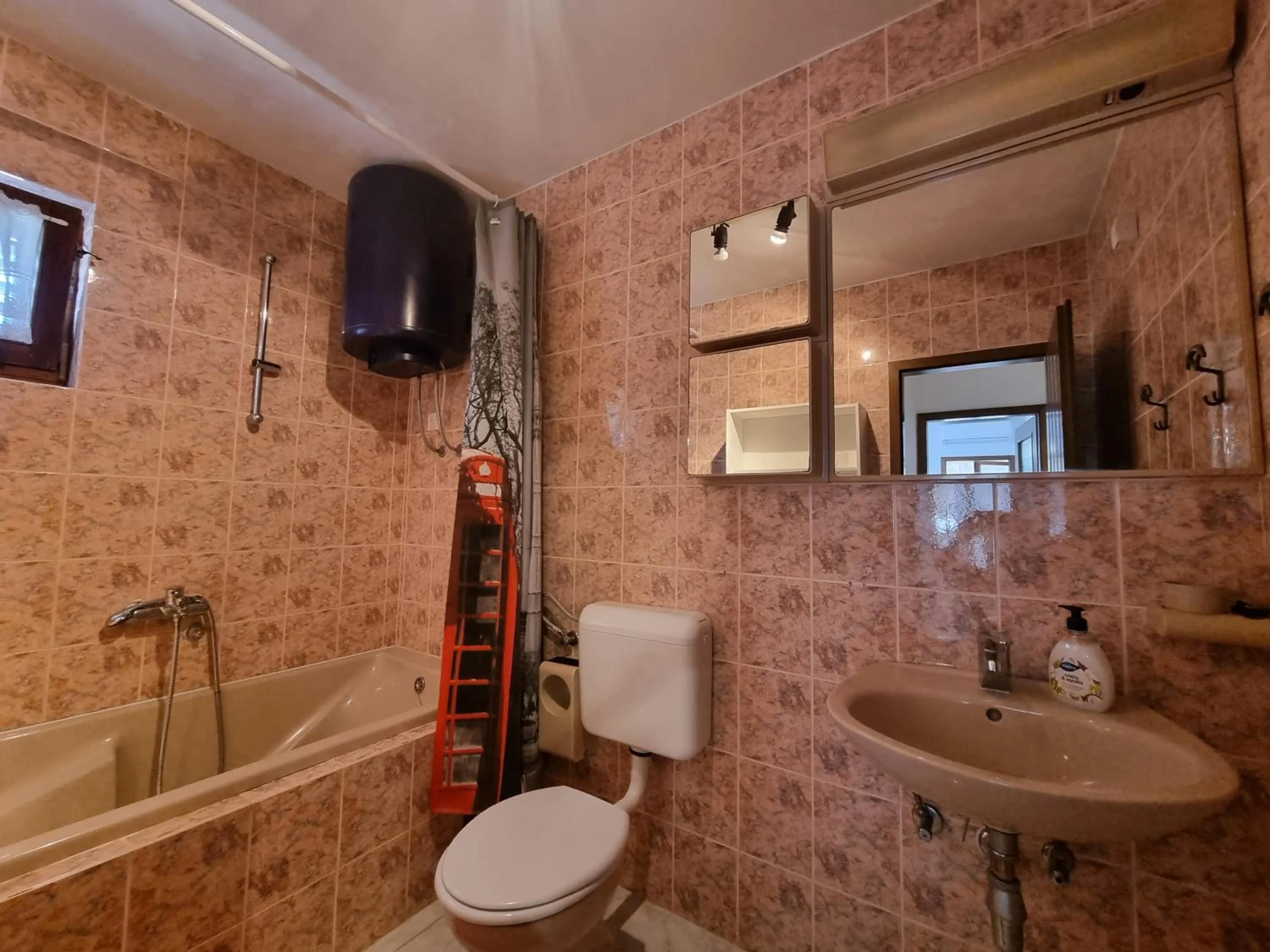 Bathroom in Apartment Grbac