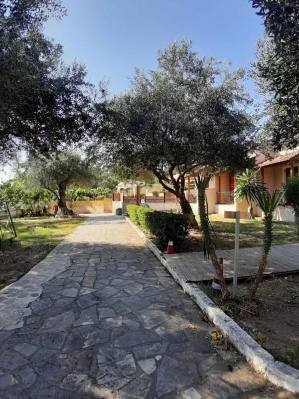 Garden view in Kalypso studio Resorts