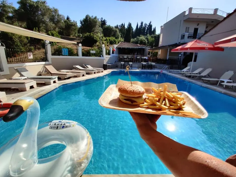Food and drinks in Kalypso studio Resorts