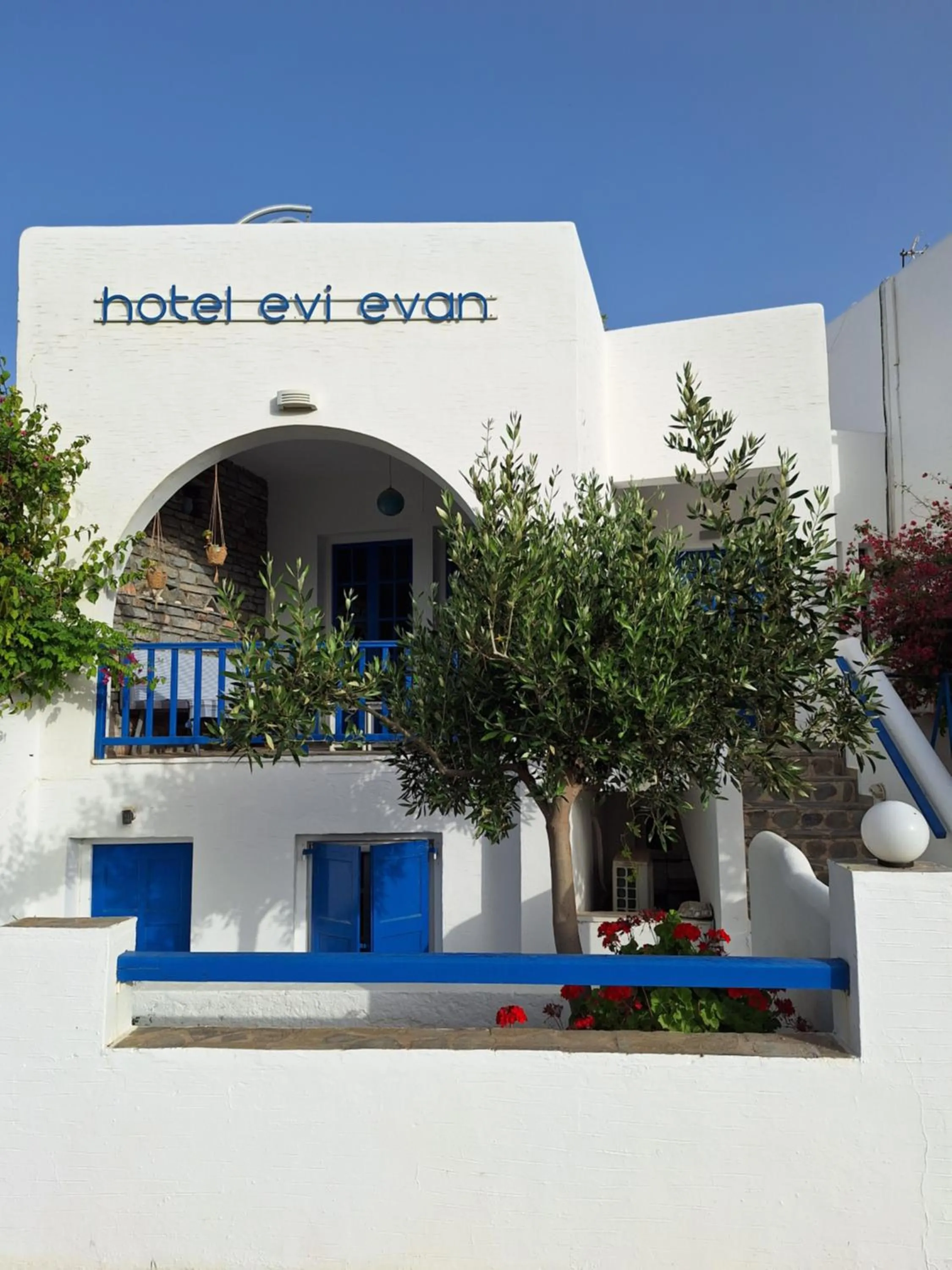 Property building in Εvi Evan Hotel