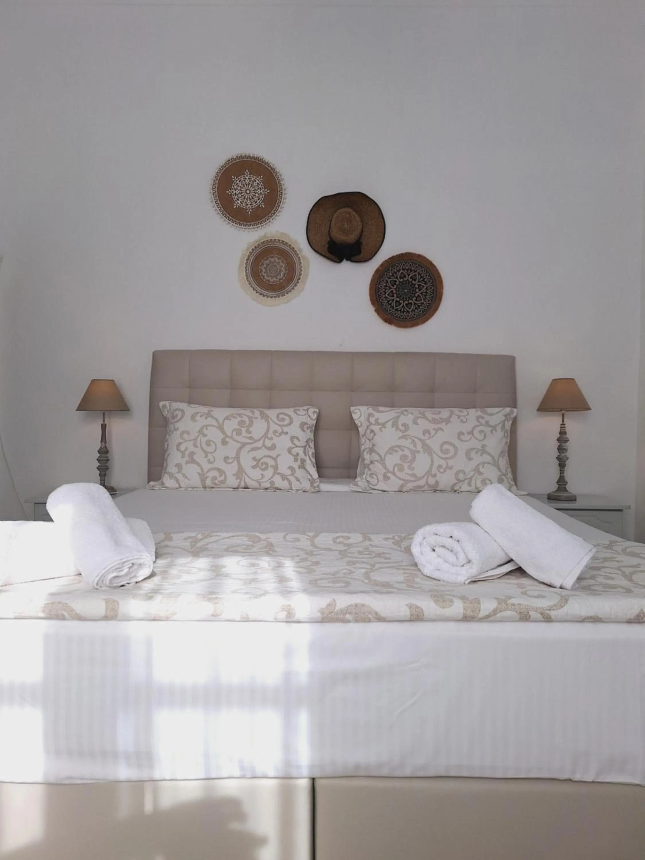 Bedroom in Εvi Evan Hotel