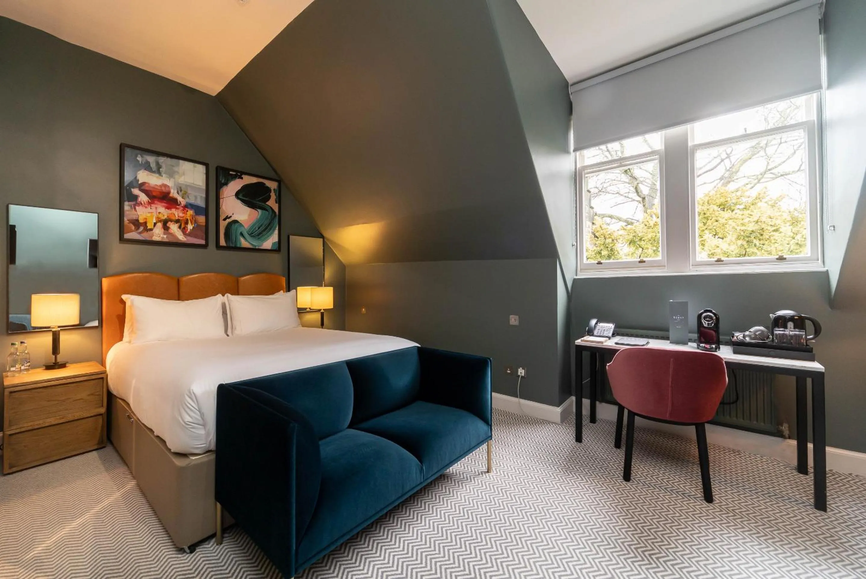 Bedroom, Bed in The Scott