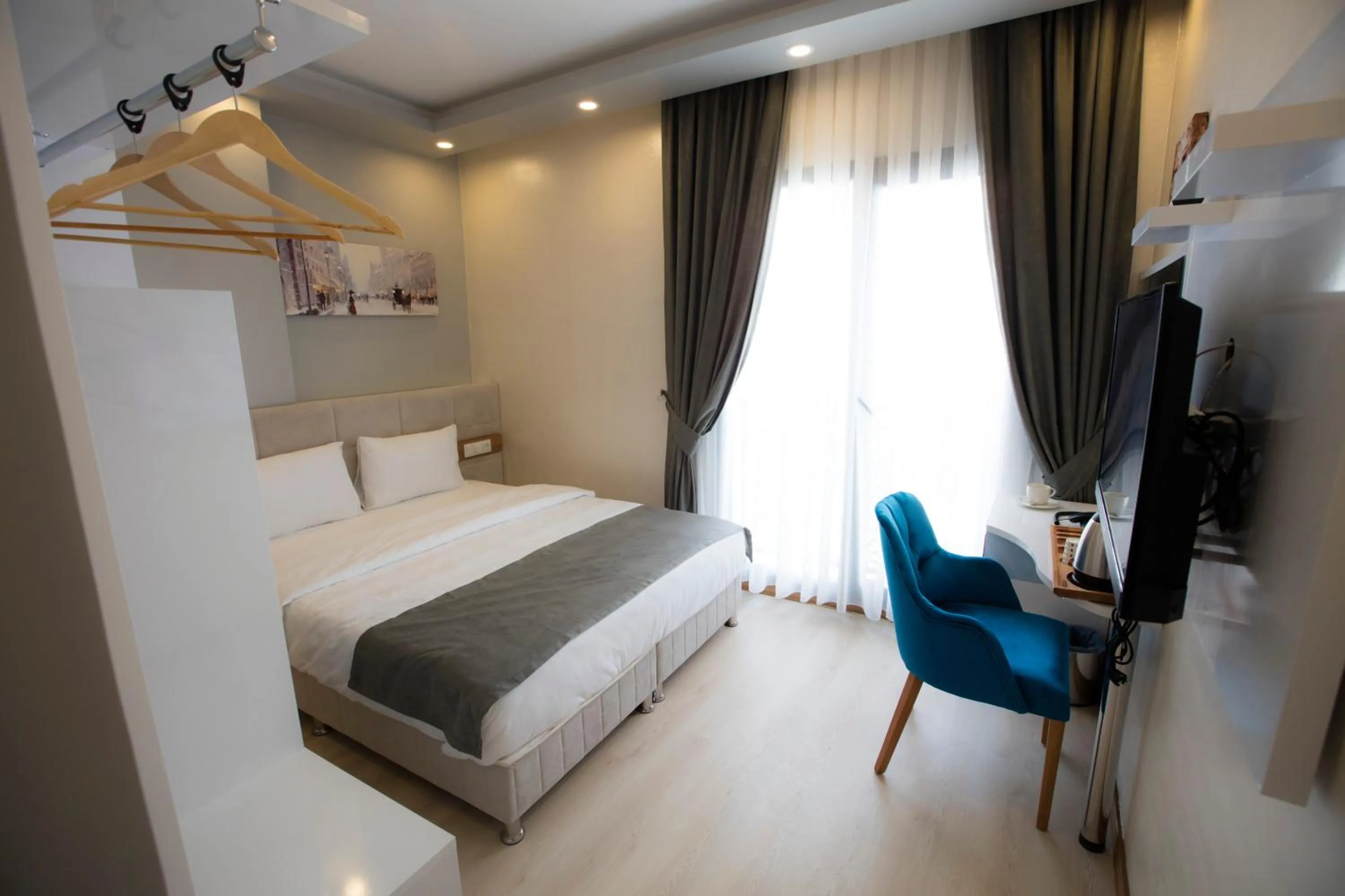 Photo of the whole room, Bed in Royal İnci Hotel