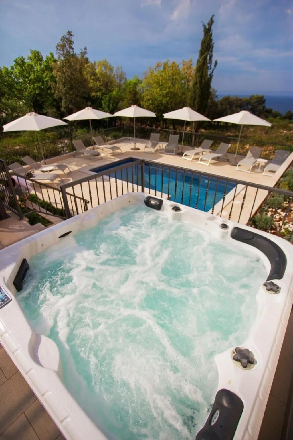 Hot Tub in Apartments Villa Lukas