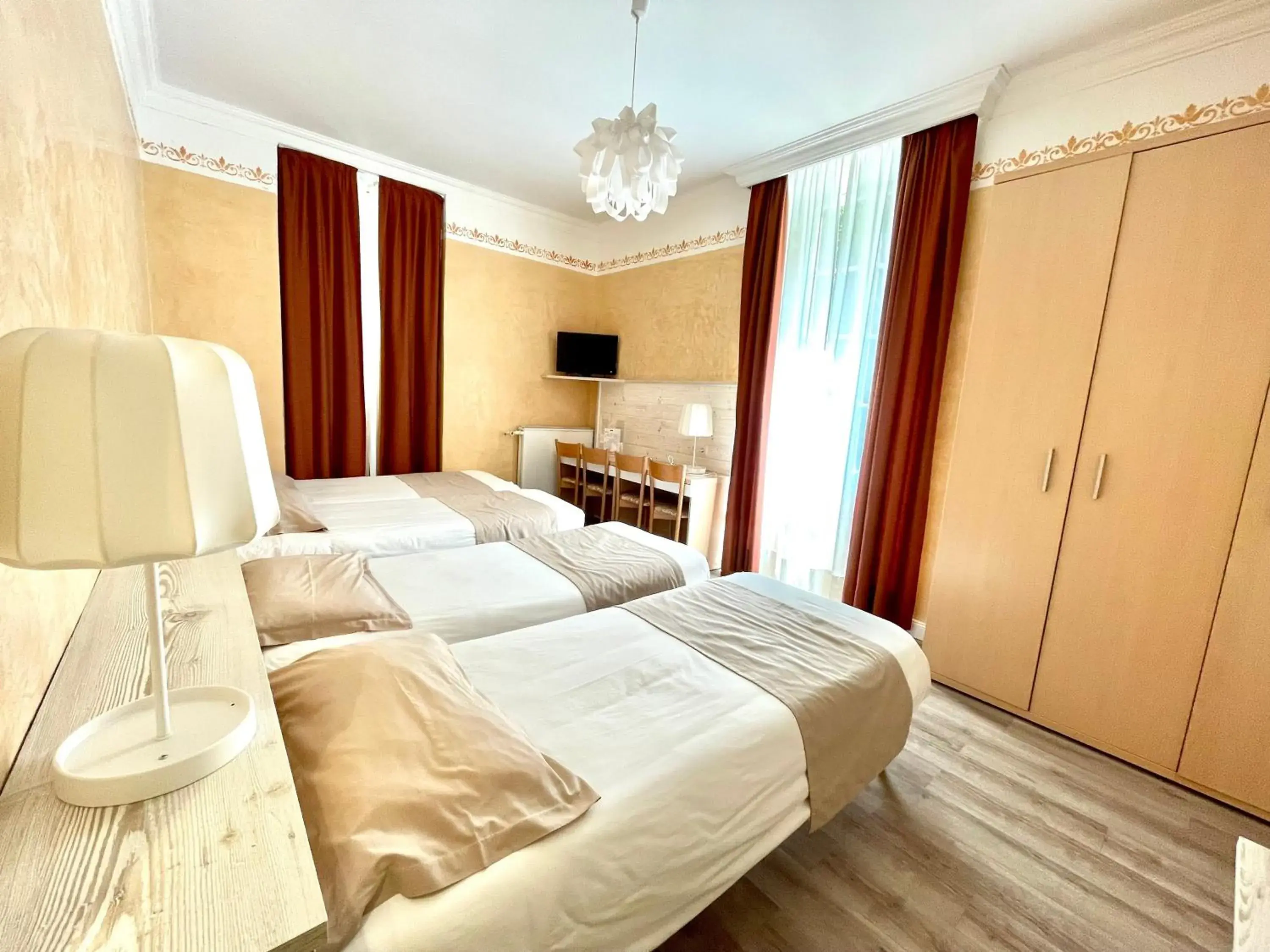 Quadruple Room in Le Mirval Quadruple Room in Le Mirval