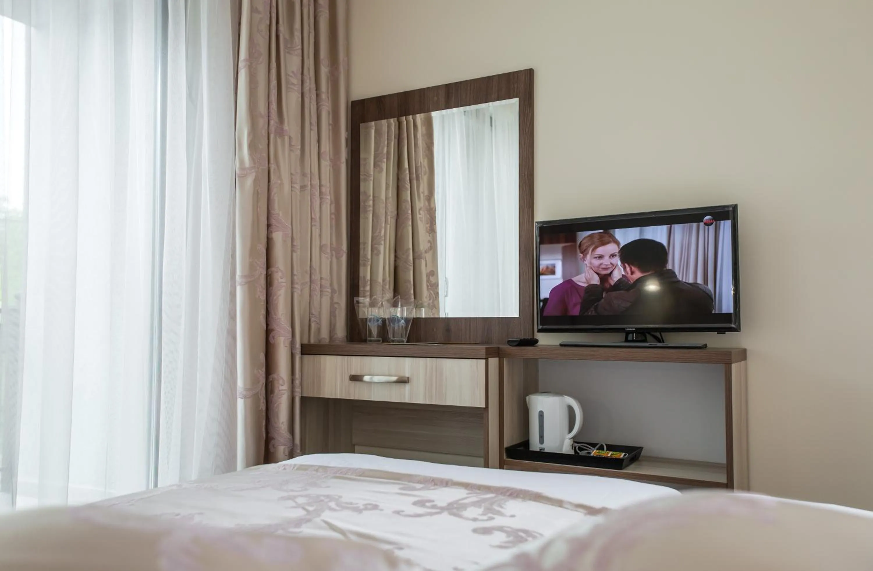 Coffee/tea facilities, Bed in Emmar Zlatograd