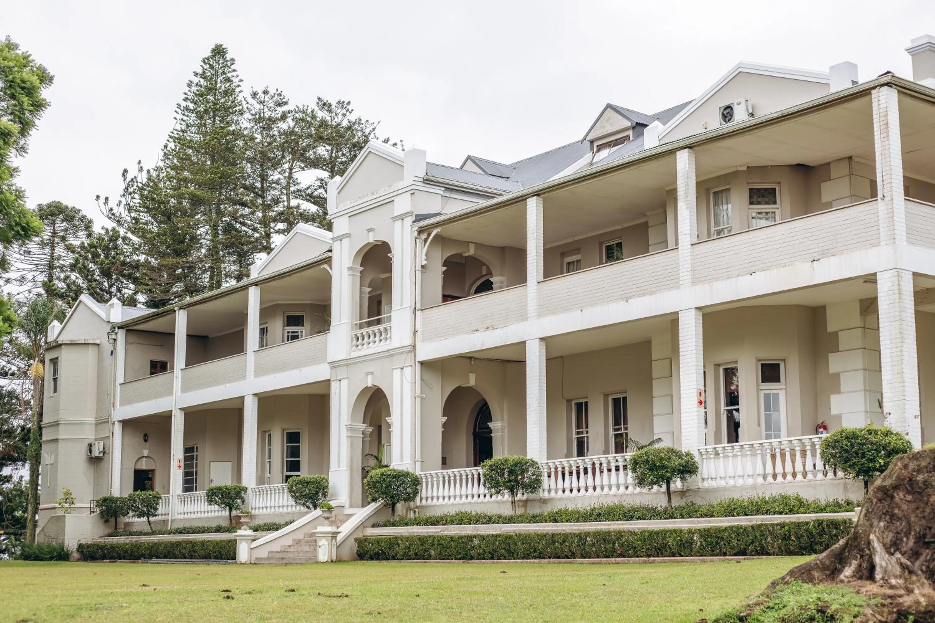 Property building in Kearsney Manor