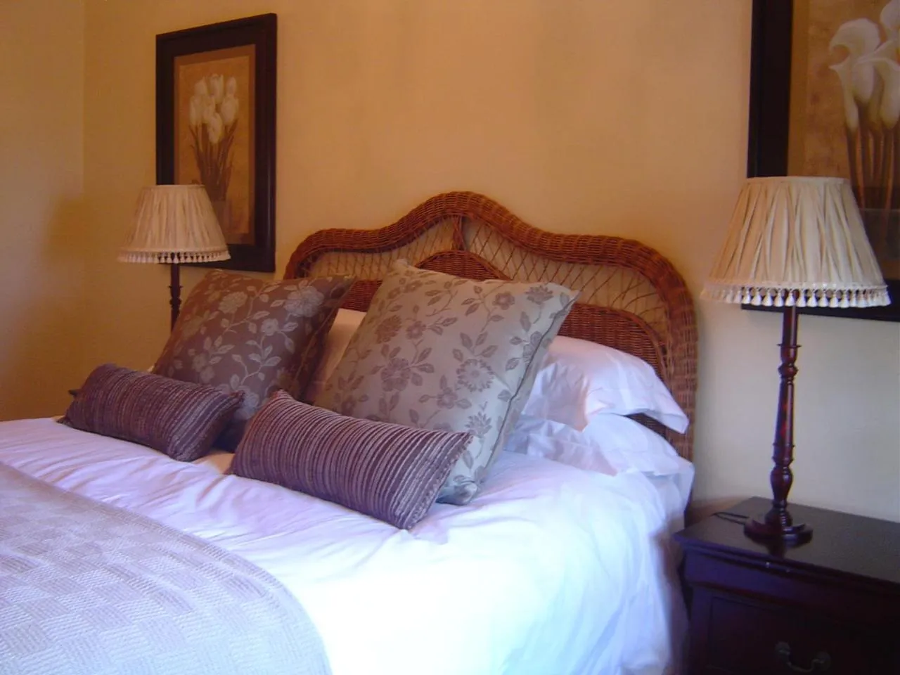 Decorative detail, Bed in Kearsney Manor