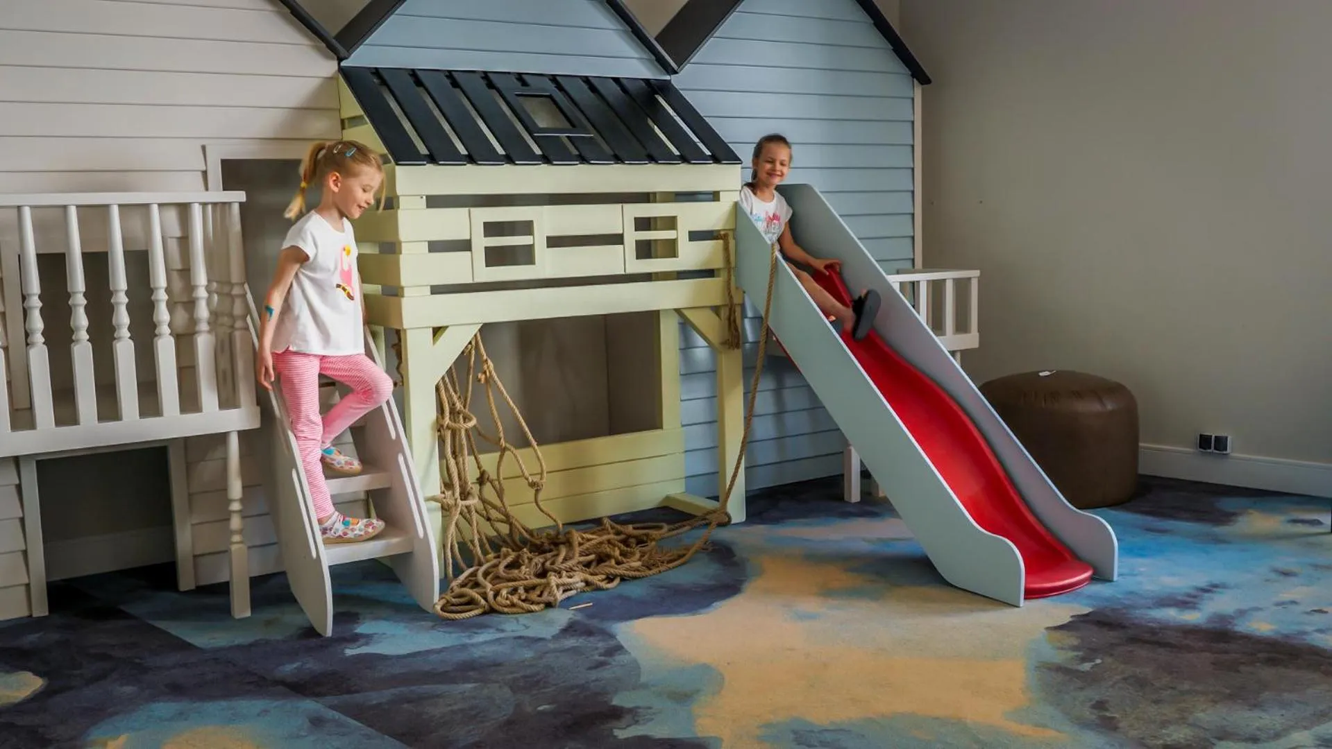 Children play ground in Neptuno Resort & Spa