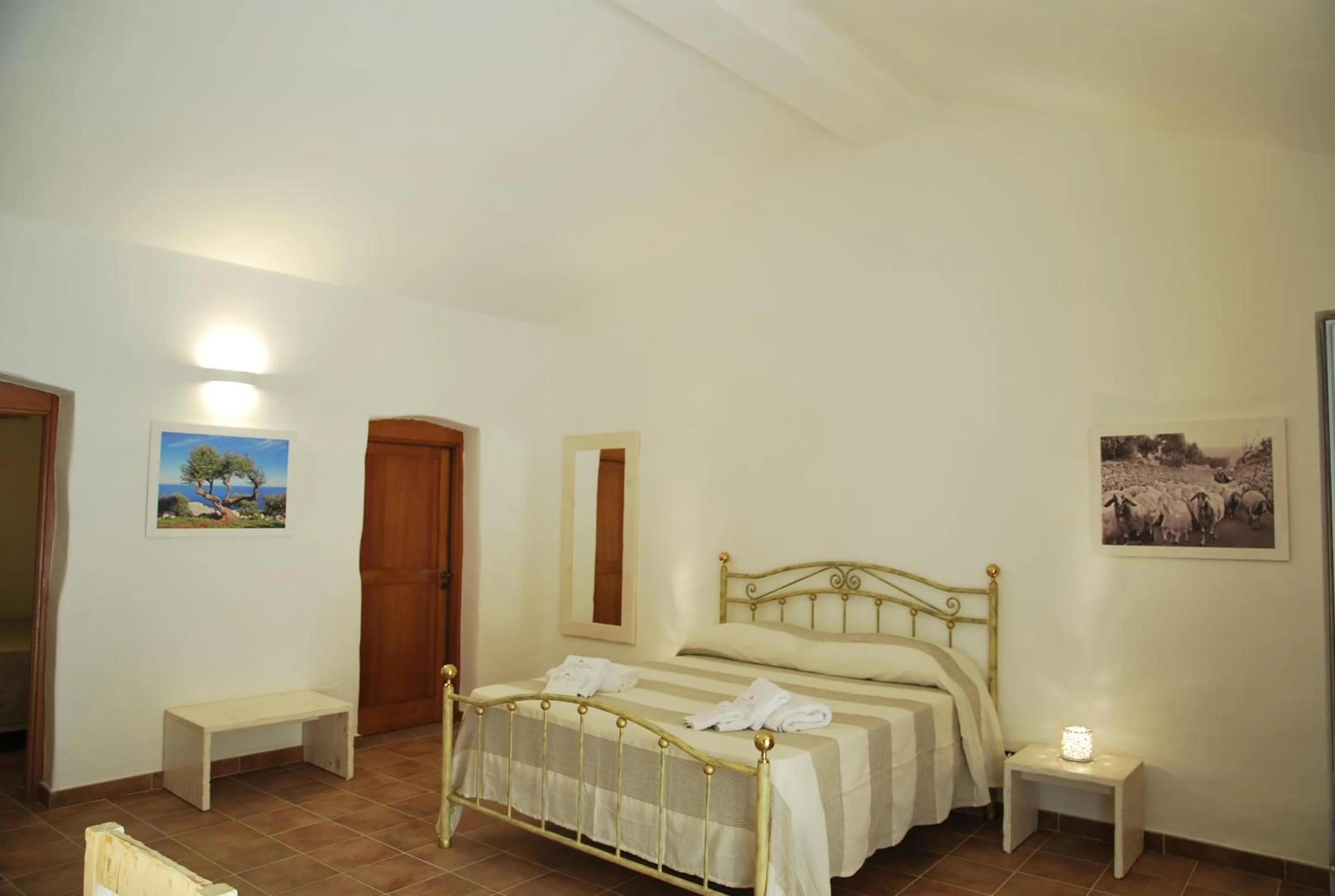 Bed in Masseria Relais Santa Teresa