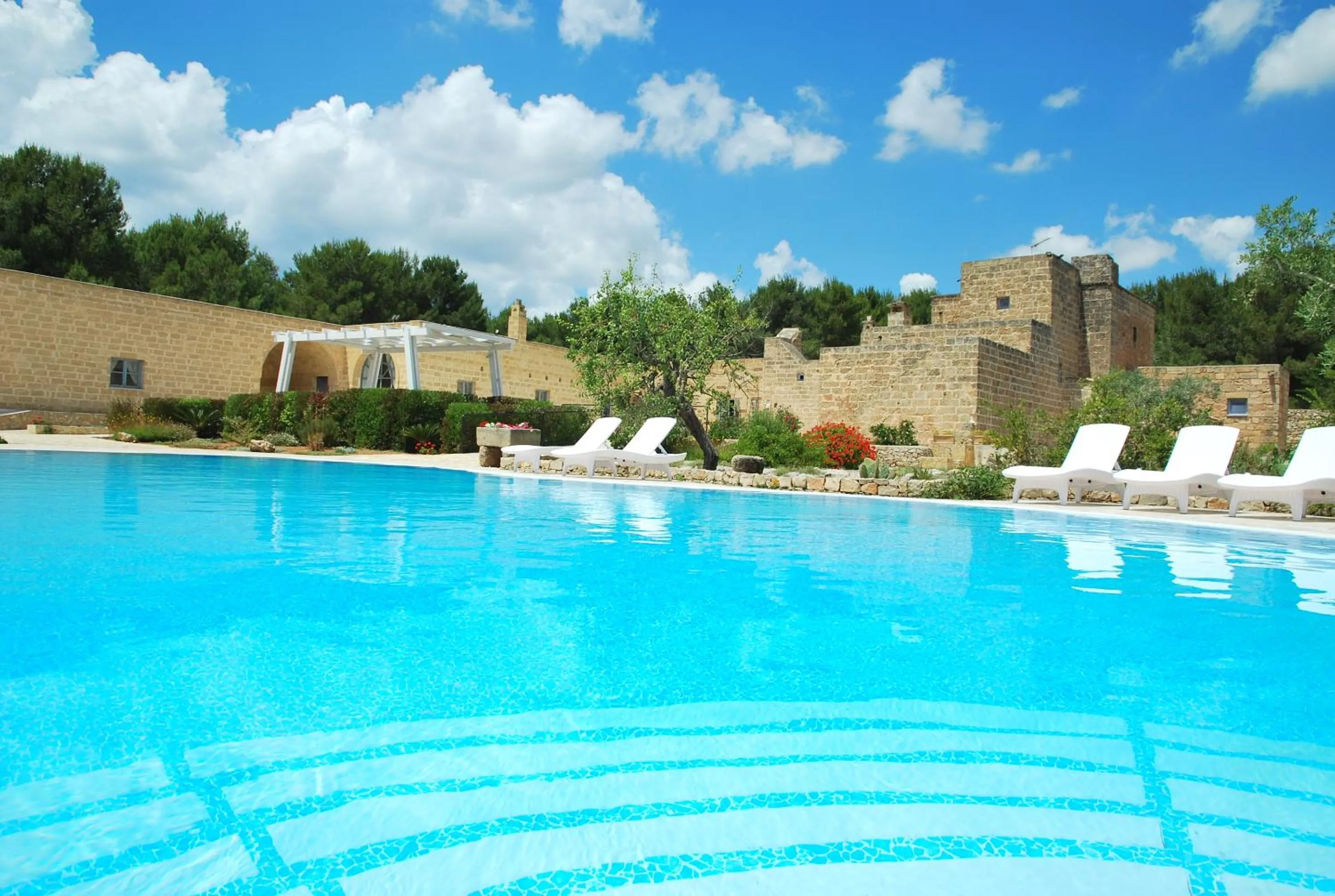Swimming pool in Masseria Relais Santa Teresa