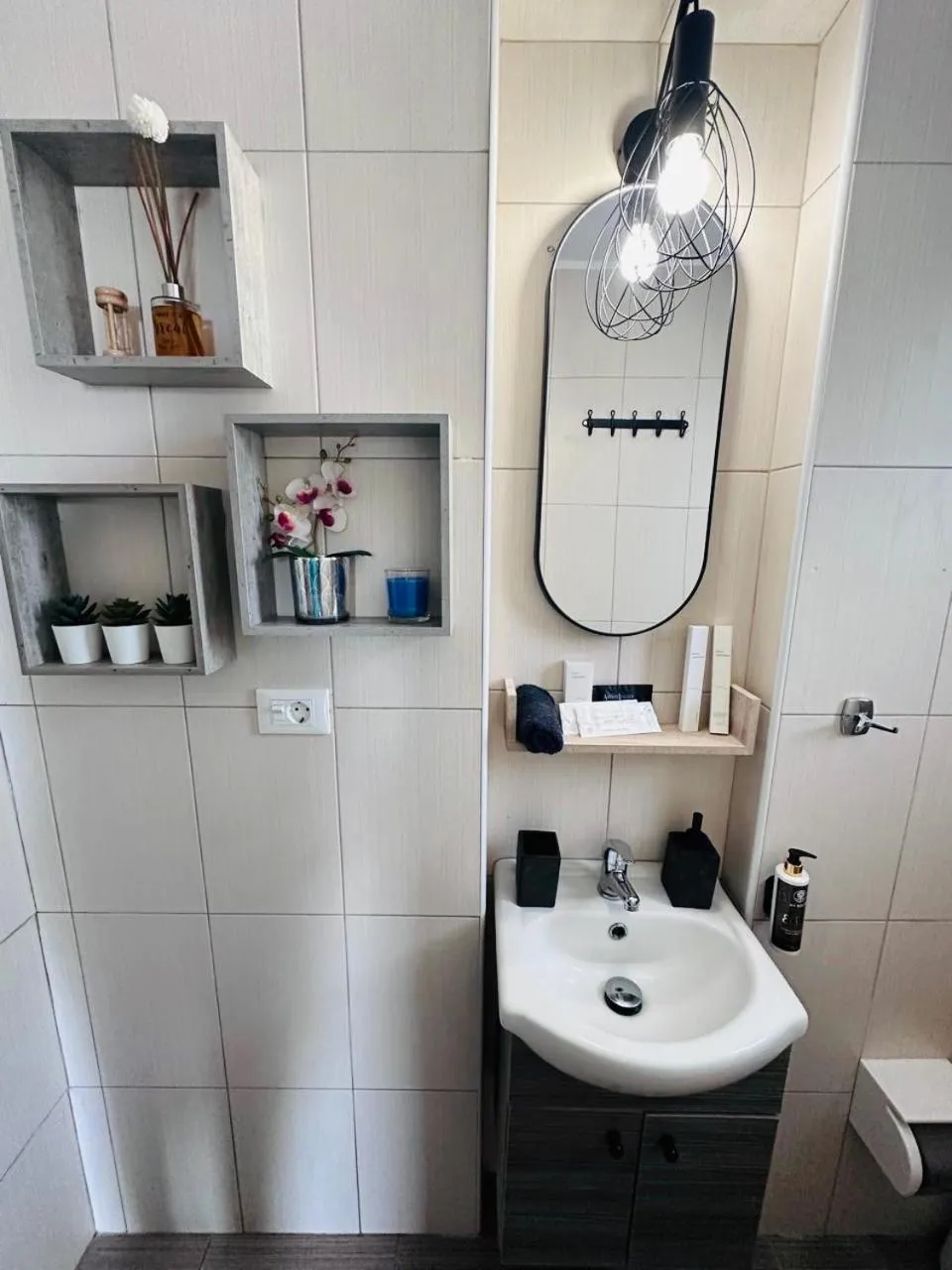 Bathroom in Mare Nostrum Santo