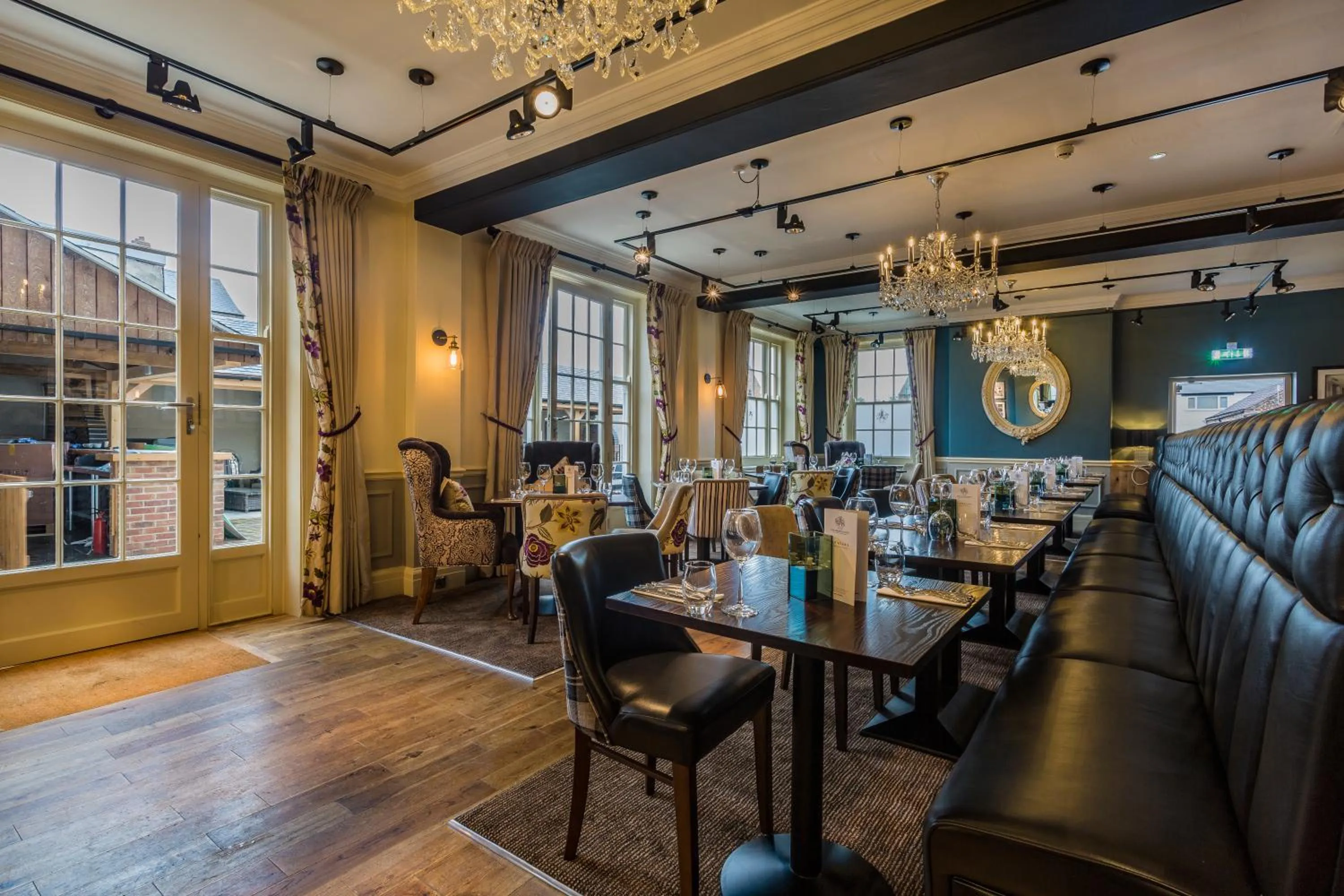 Seating area in The Golden Fleece Hotel, Thirsk, North Yorkshire - The Coaching Inn Group