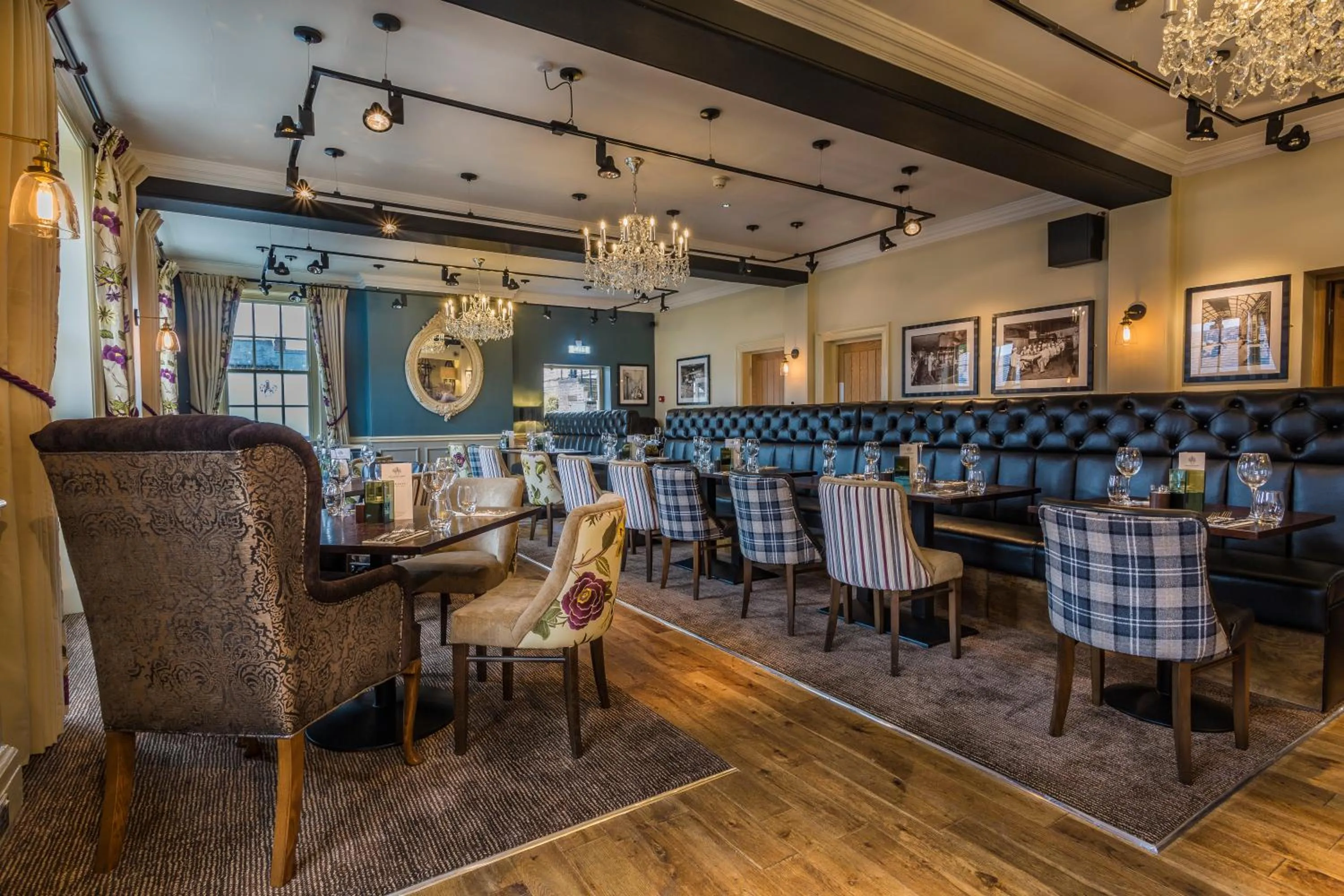 Seating area in The Golden Fleece Hotel, Thirsk, North Yorkshire - The Coaching Inn Group