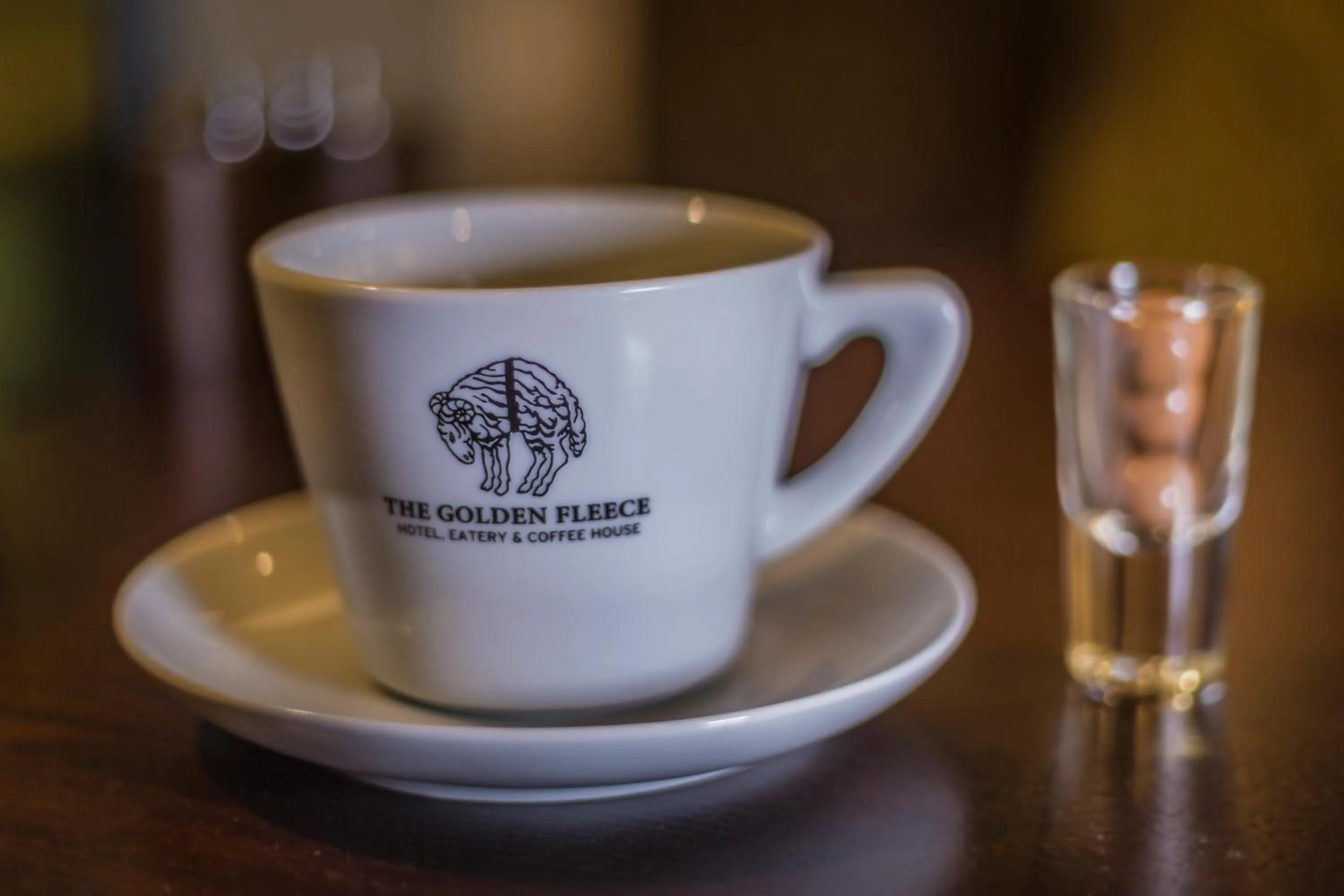 Drinks in The Golden Fleece Hotel, Thirsk, North Yorkshire - The Coaching Inn Group