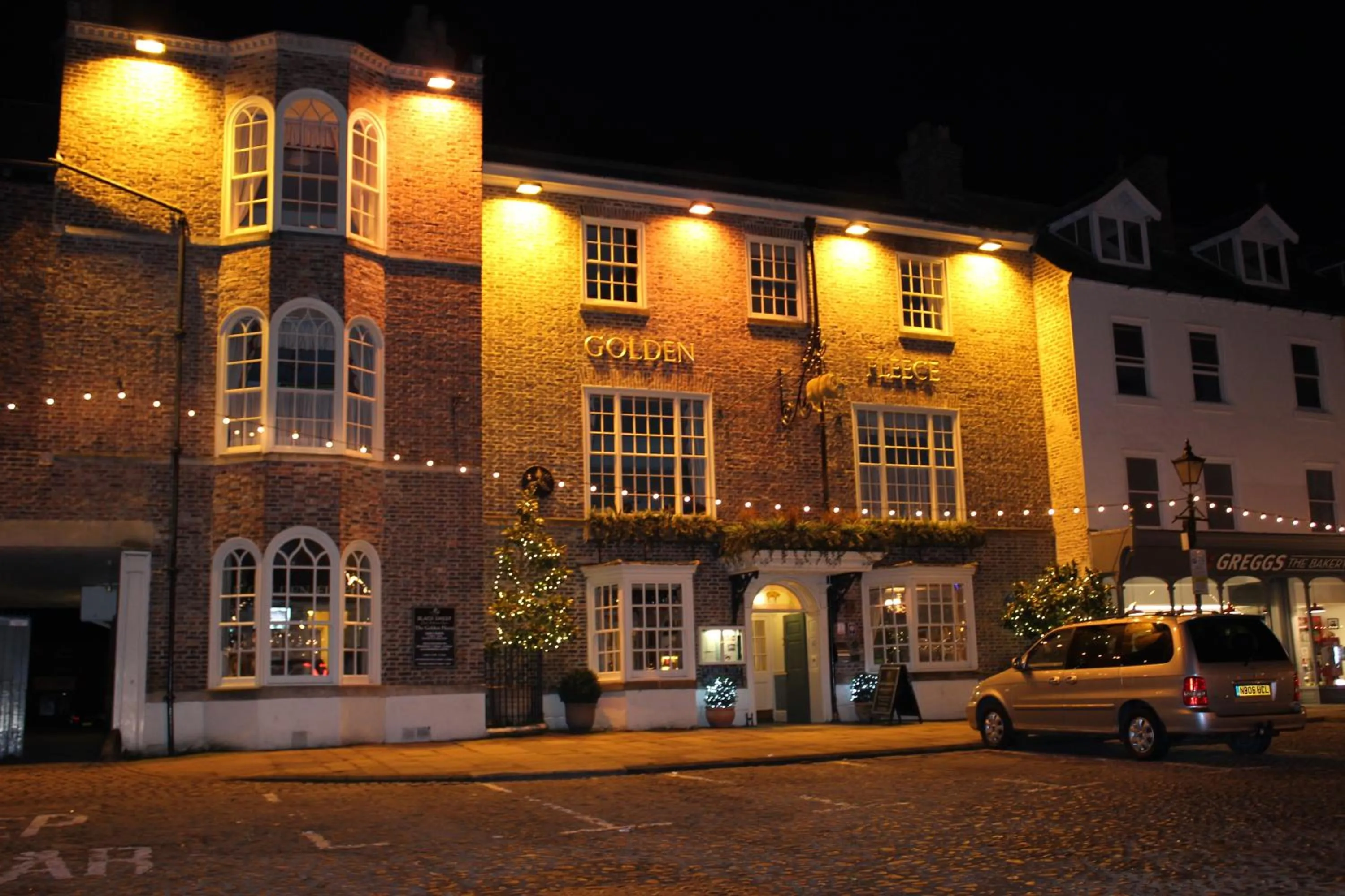 Facade/entrance in The Golden Fleece Hotel, Thirsk, North Yorkshire - The Coaching Inn Group