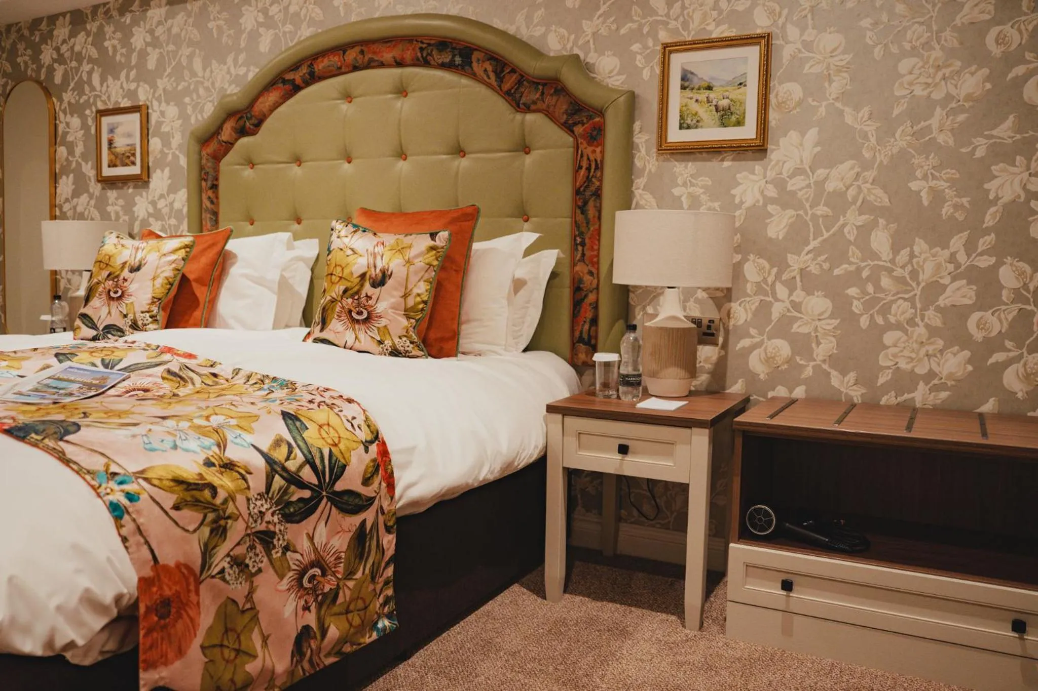 Bed in The Golden Fleece Hotel, Thirsk, North Yorkshire - The Coaching Inn Group