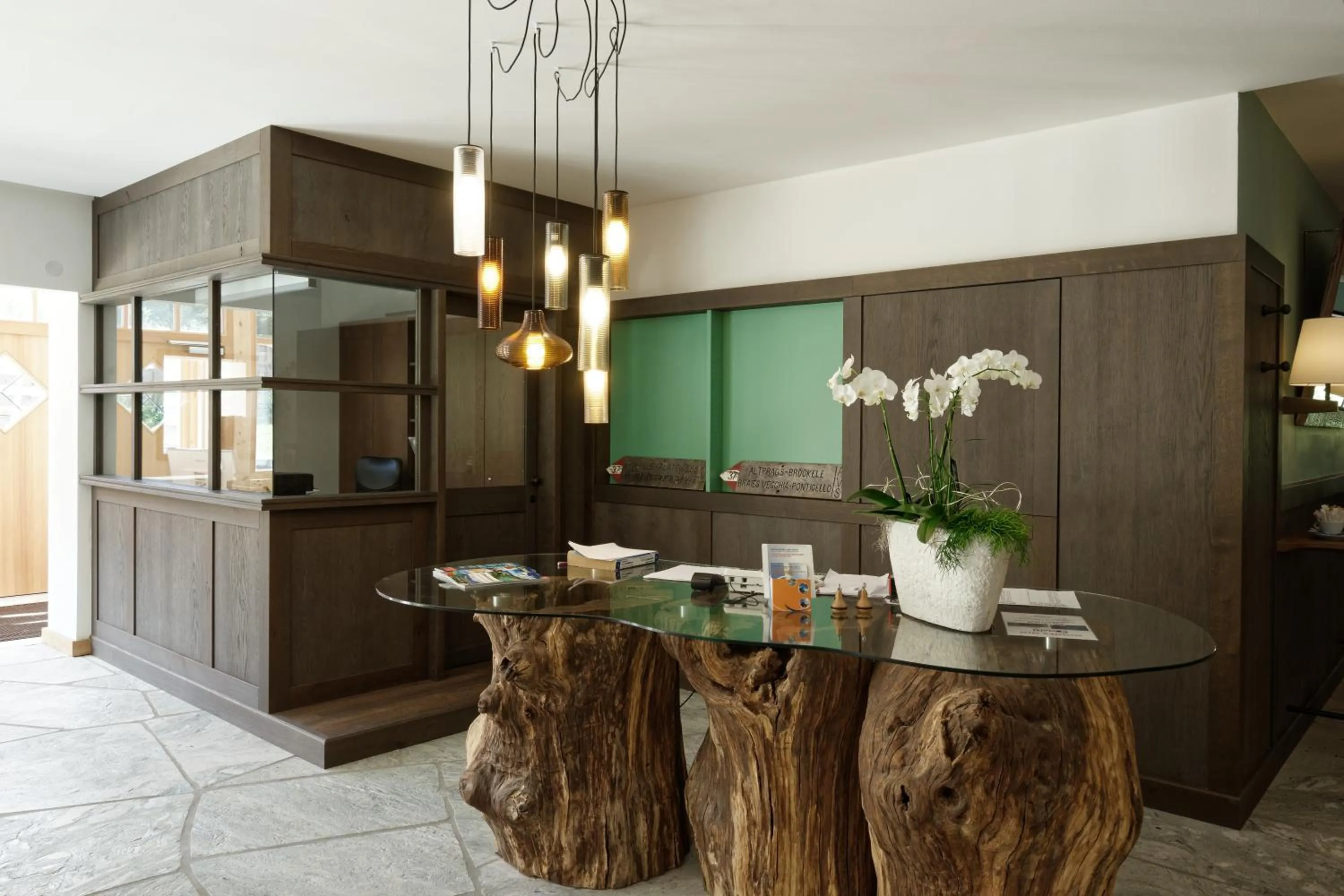 Lobby or reception in Alpin Natur Hotel Brückele