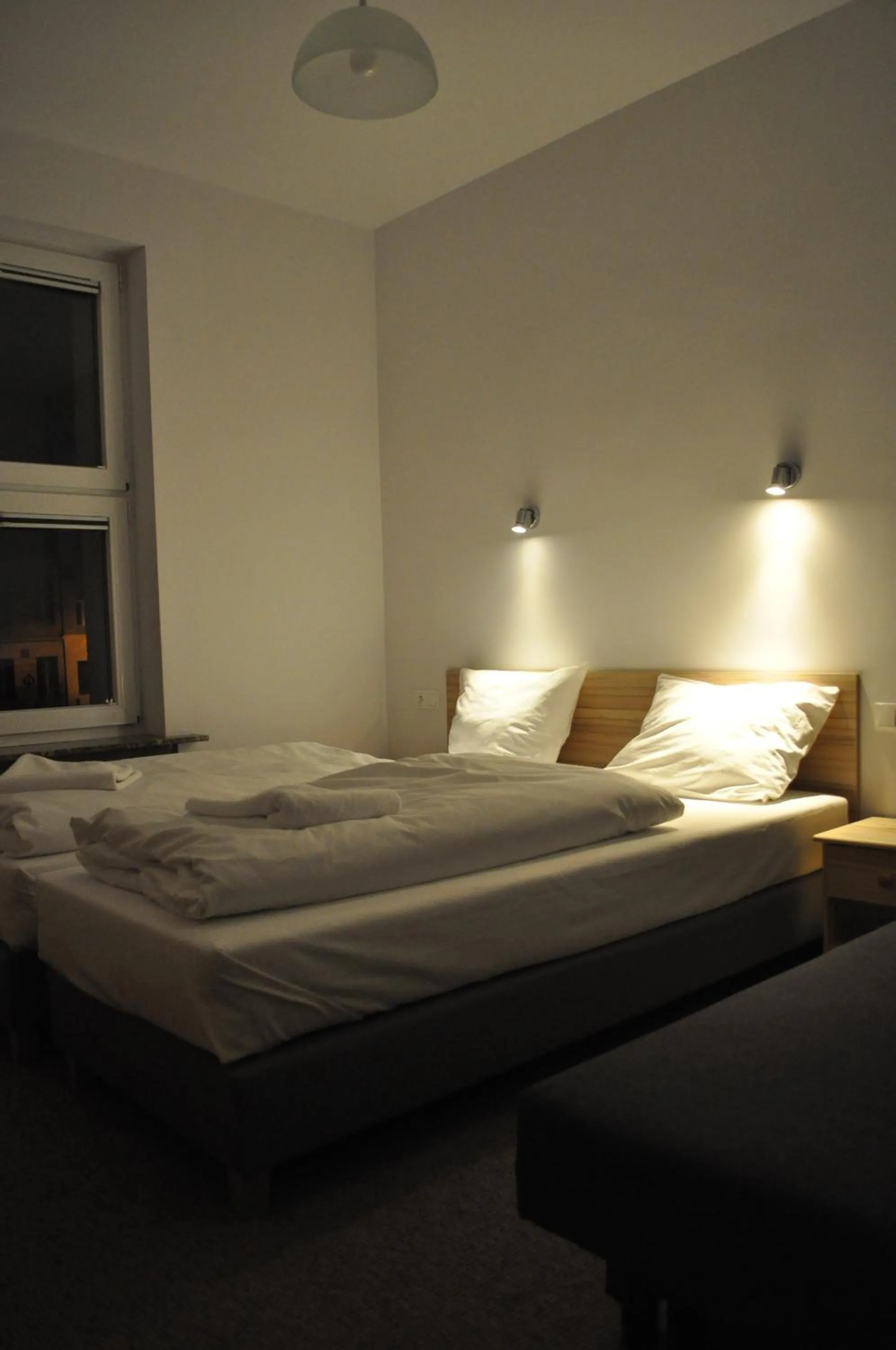 Photo of the whole room, Bed in OperaHostel