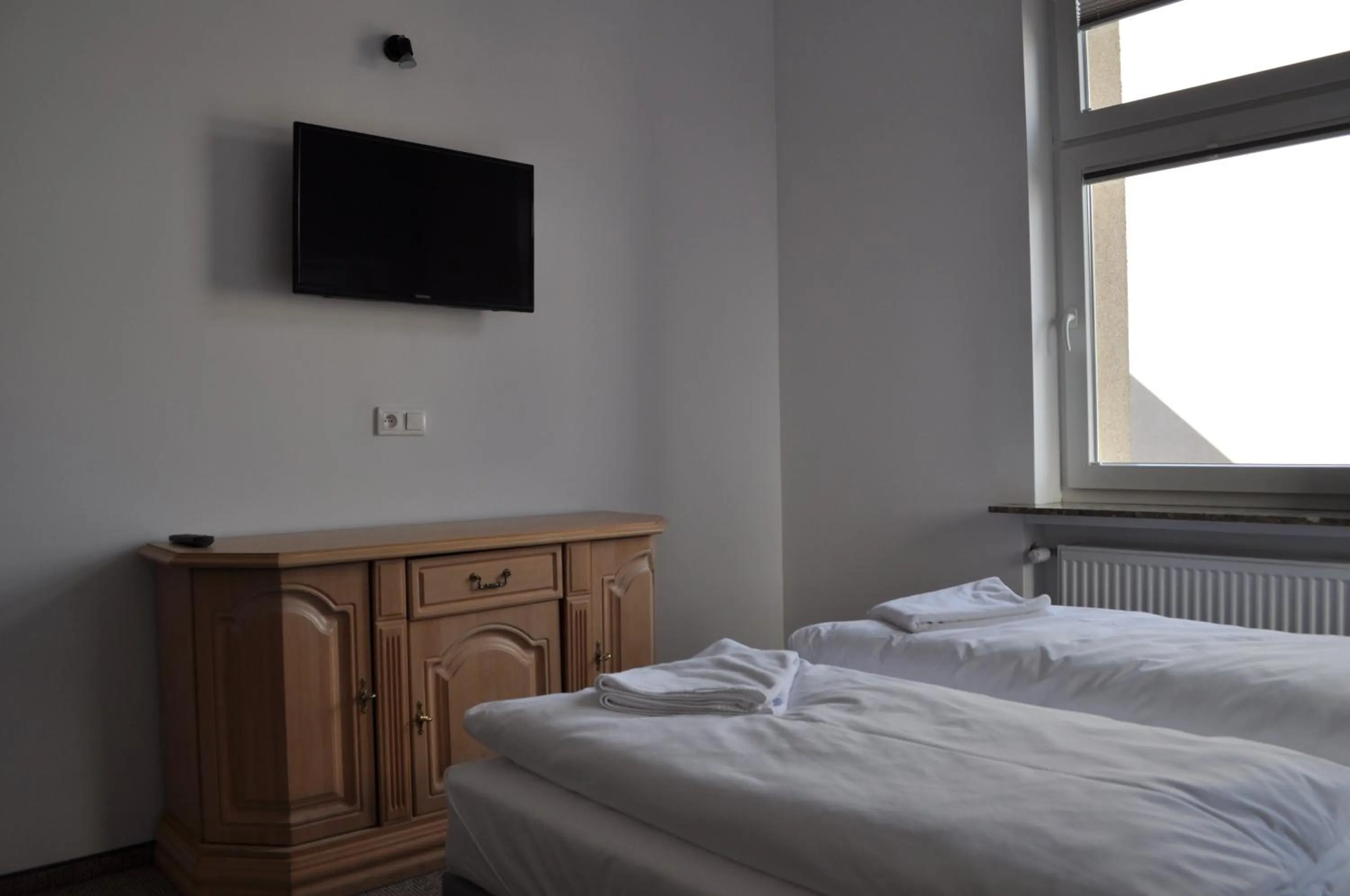 Photo of the whole room, Bed in OperaHostel