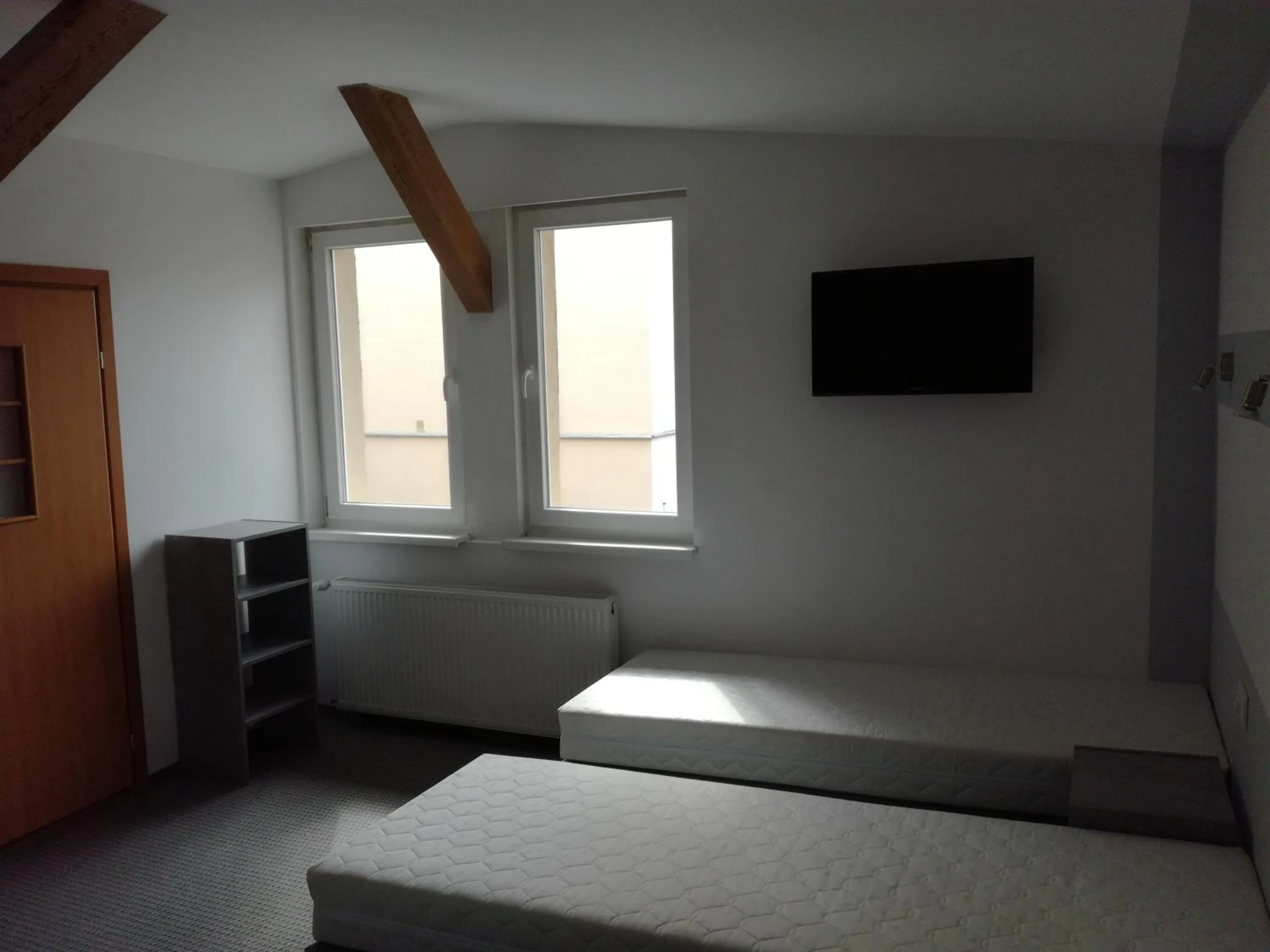 Photo of the whole room, Bed in OperaHostel