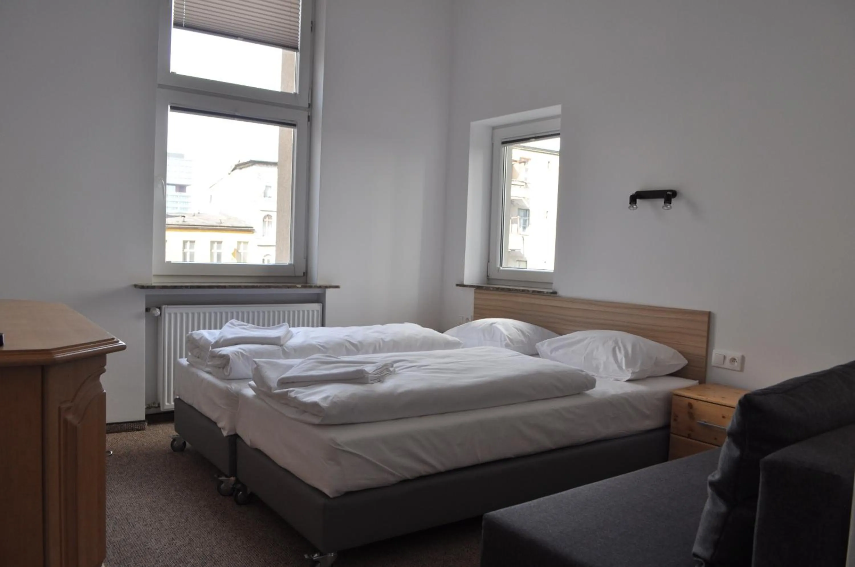 Photo of the whole room, Bed in OperaHostel