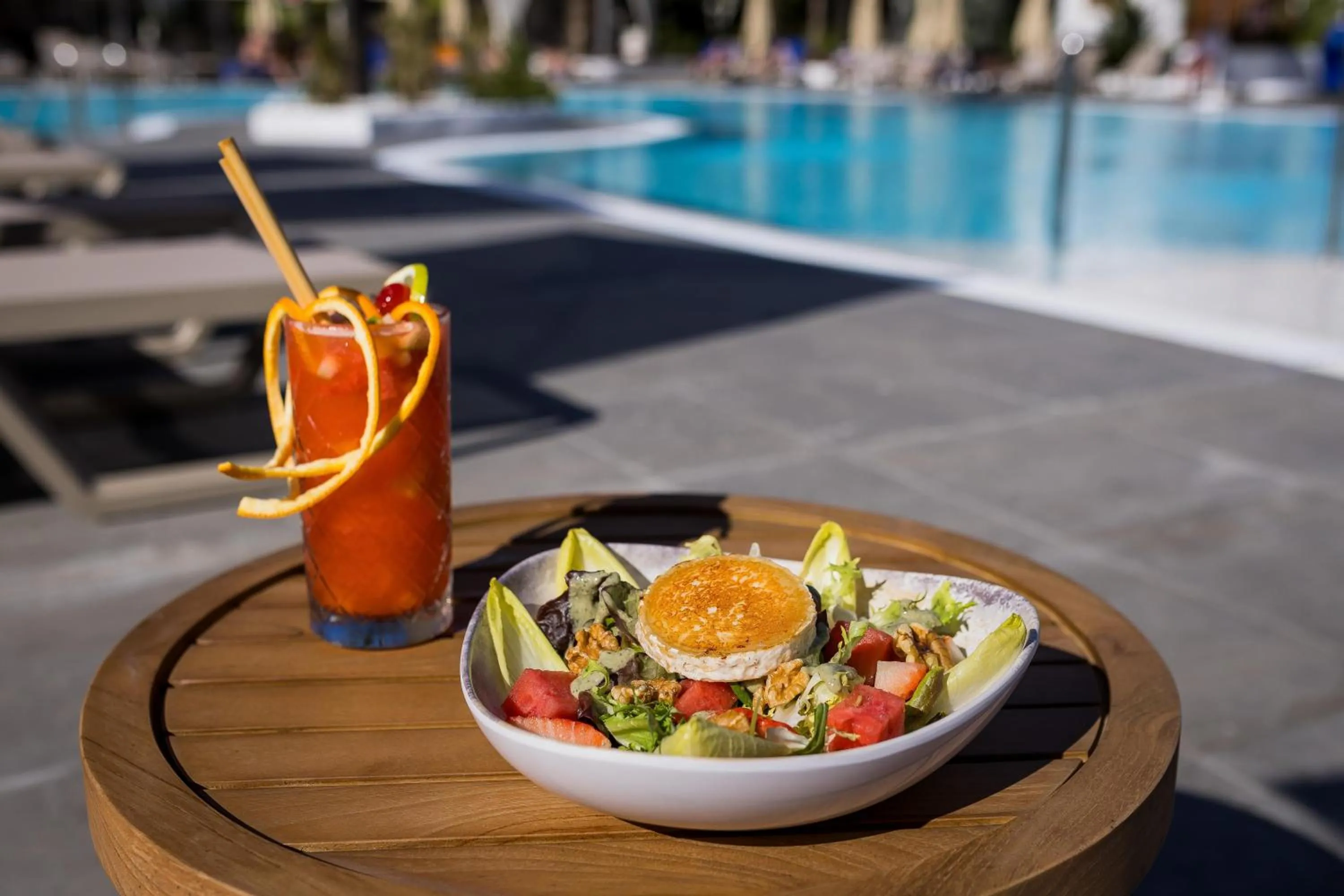 Food and drinks in Radisson Resort & Residences Tenerife - Adults Only
