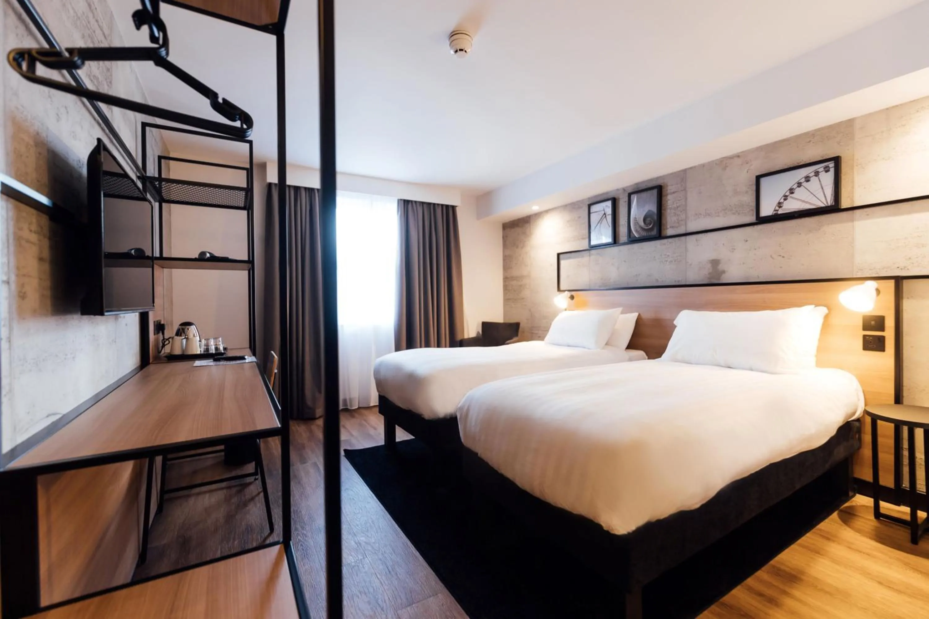 Bedroom, Bed in ibis Coleraine Riverside