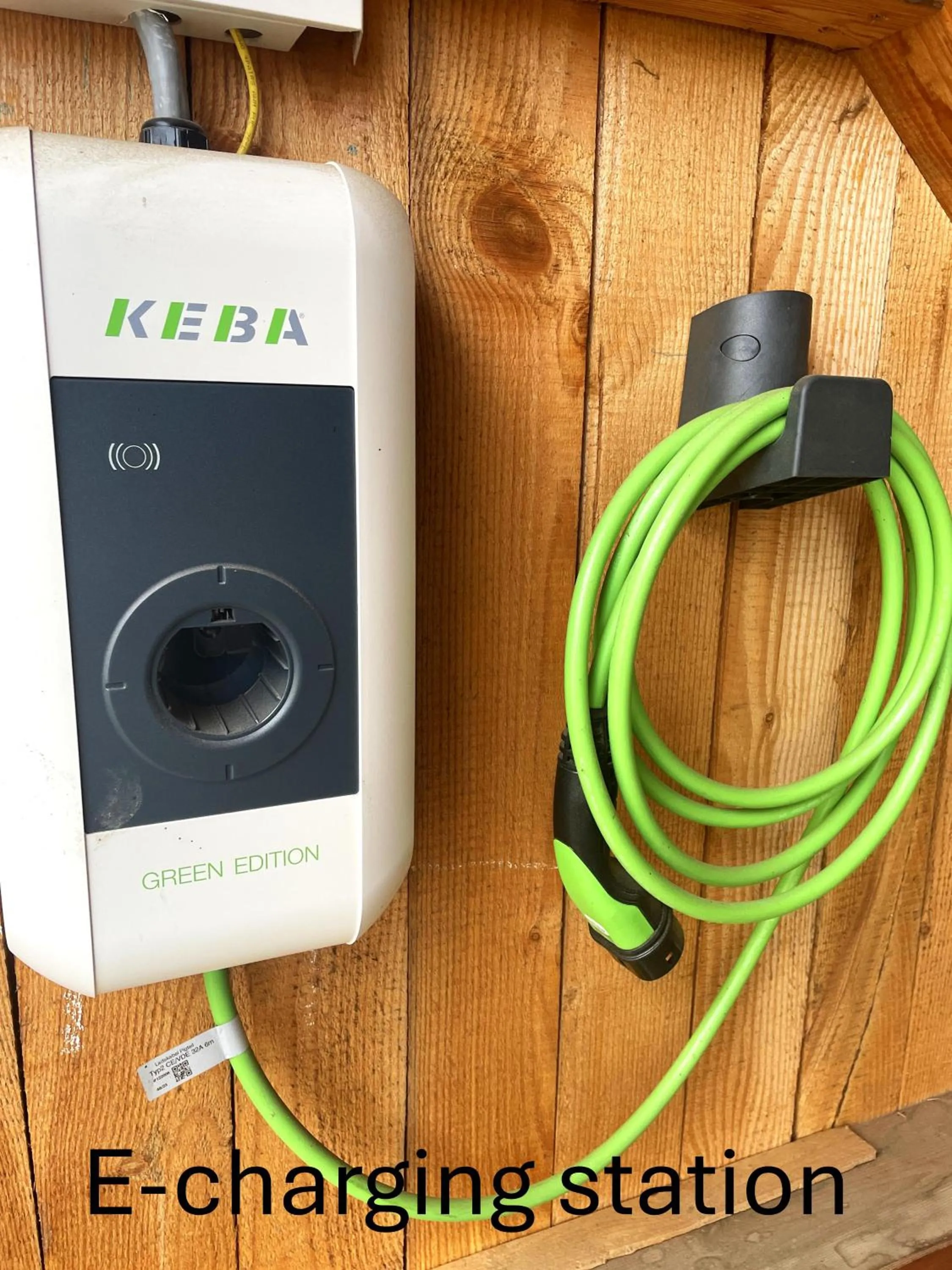 Property building in Lug ins Land