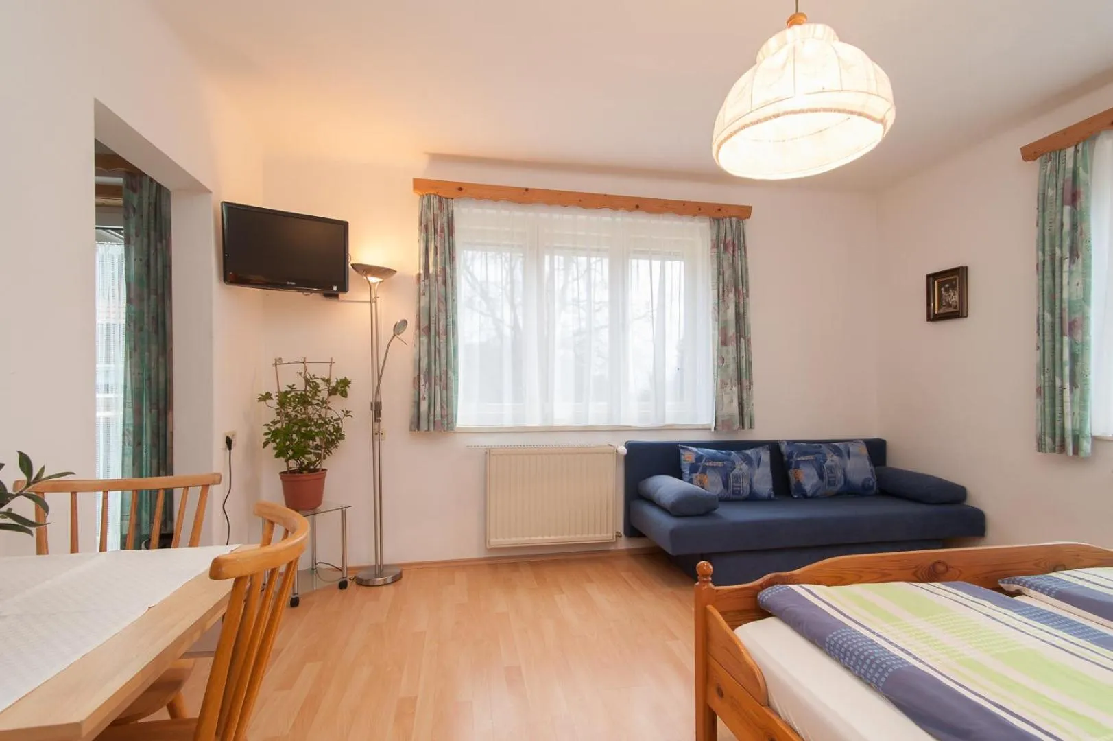 Bedroom in Lug ins Land