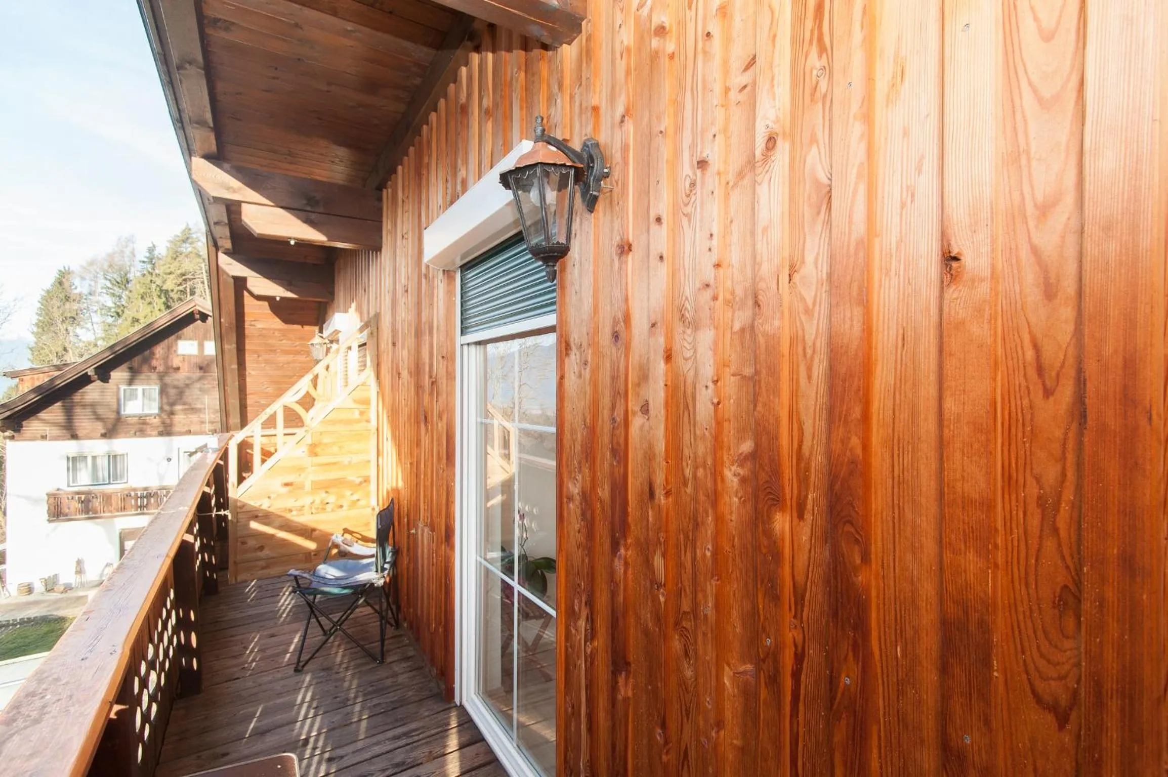 Photo of the whole room in Lug ins Land