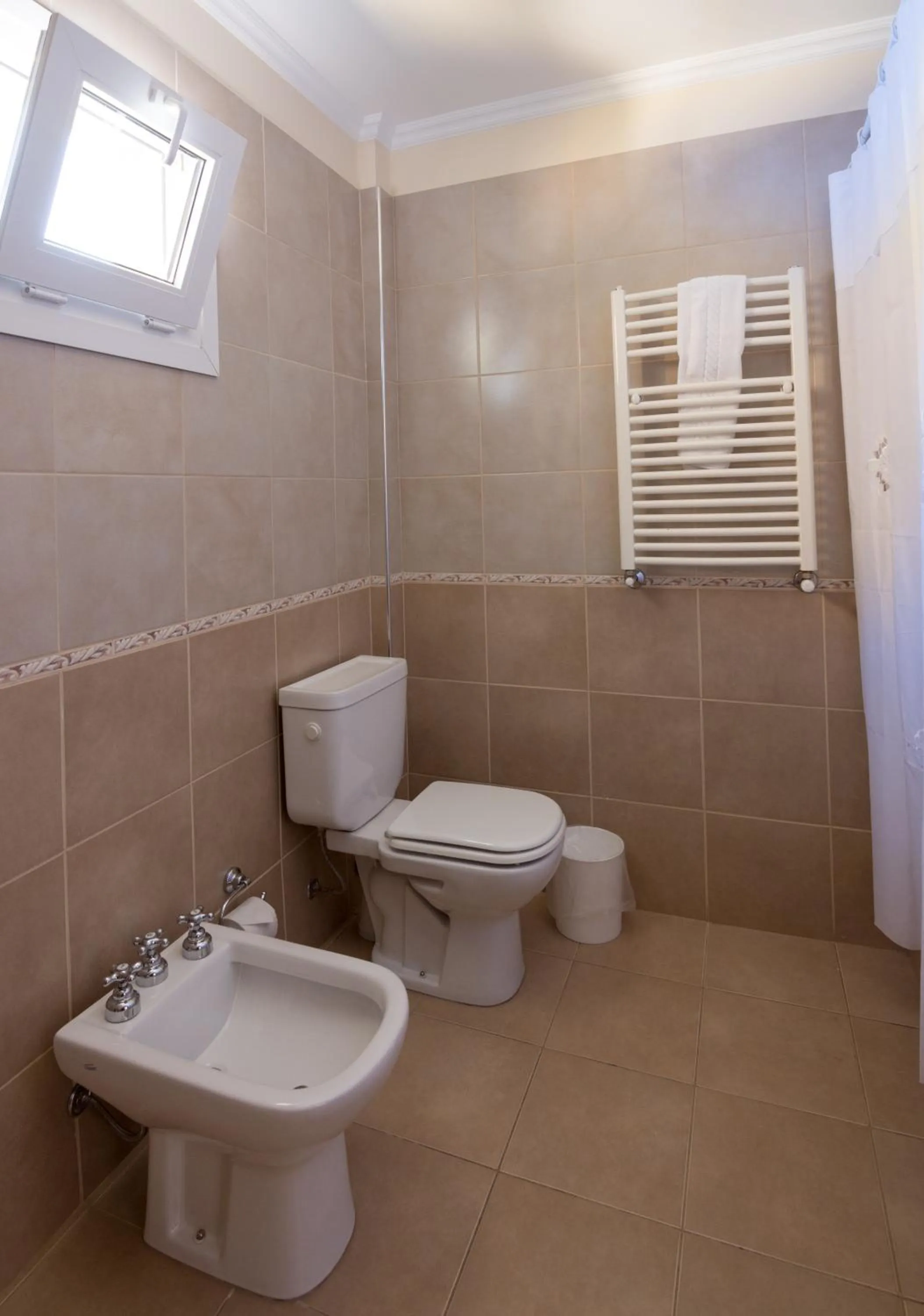 Breakfast in Hostería Vertical Lodge